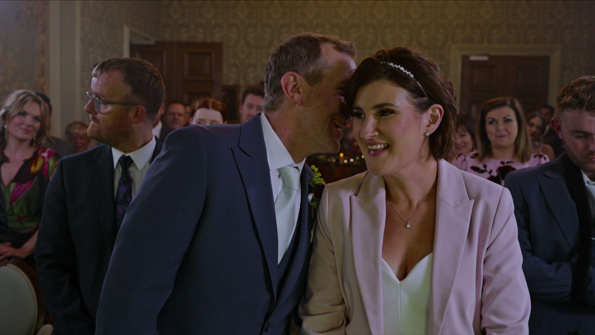 Priodas Vince a Gwenno