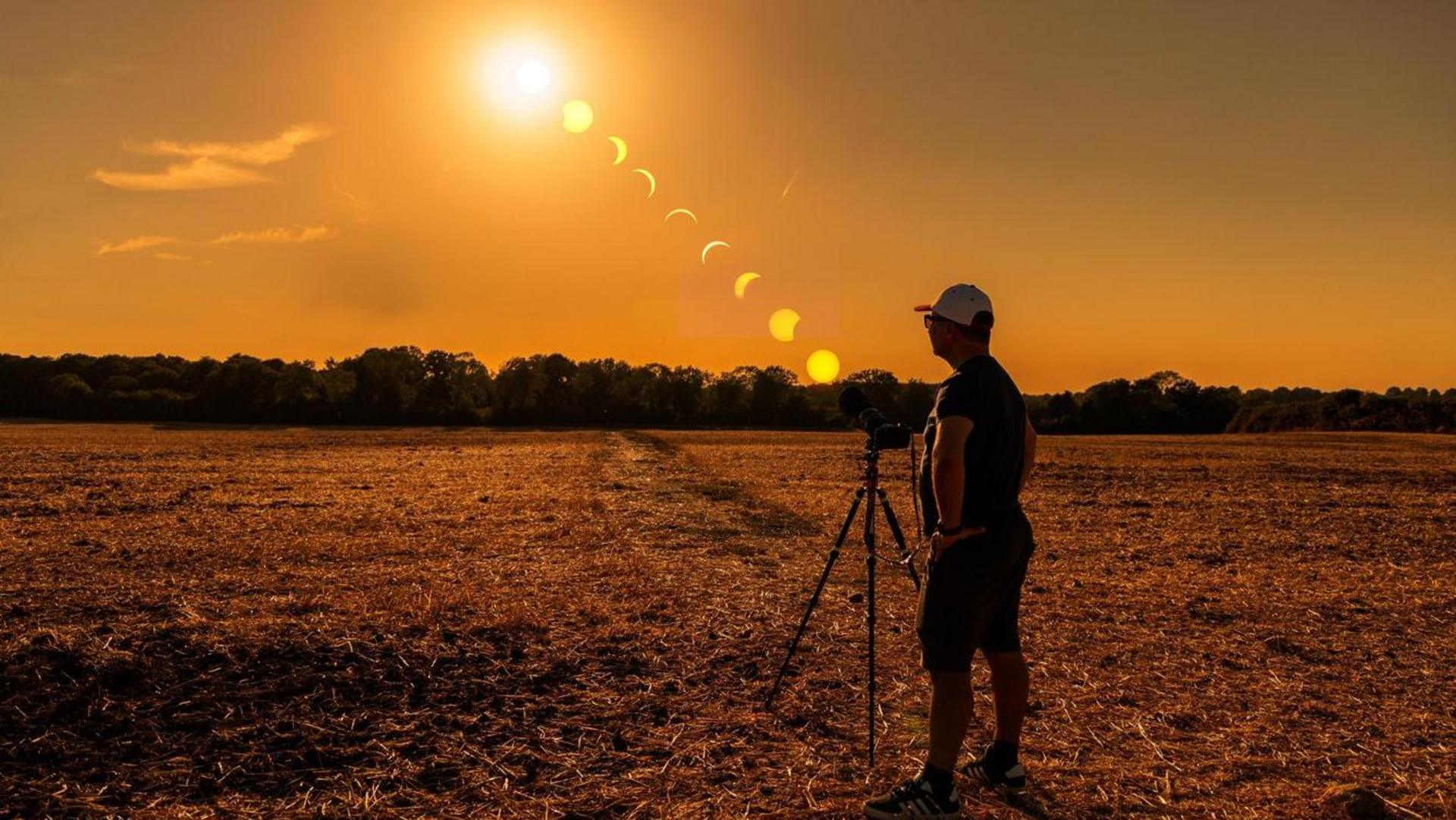 Crowds reflect on watching 'incredible' eclipse