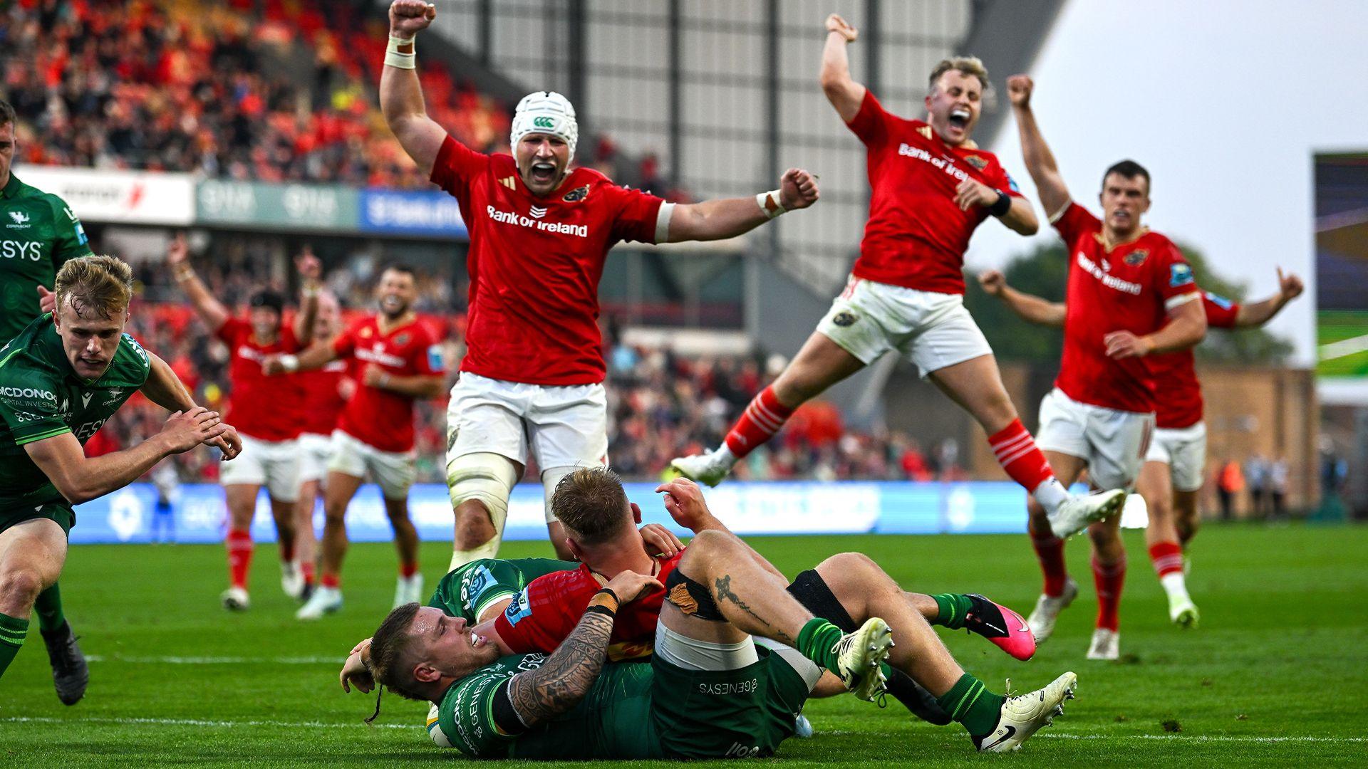 Craig Casey celebrates Gavin Coombes' try