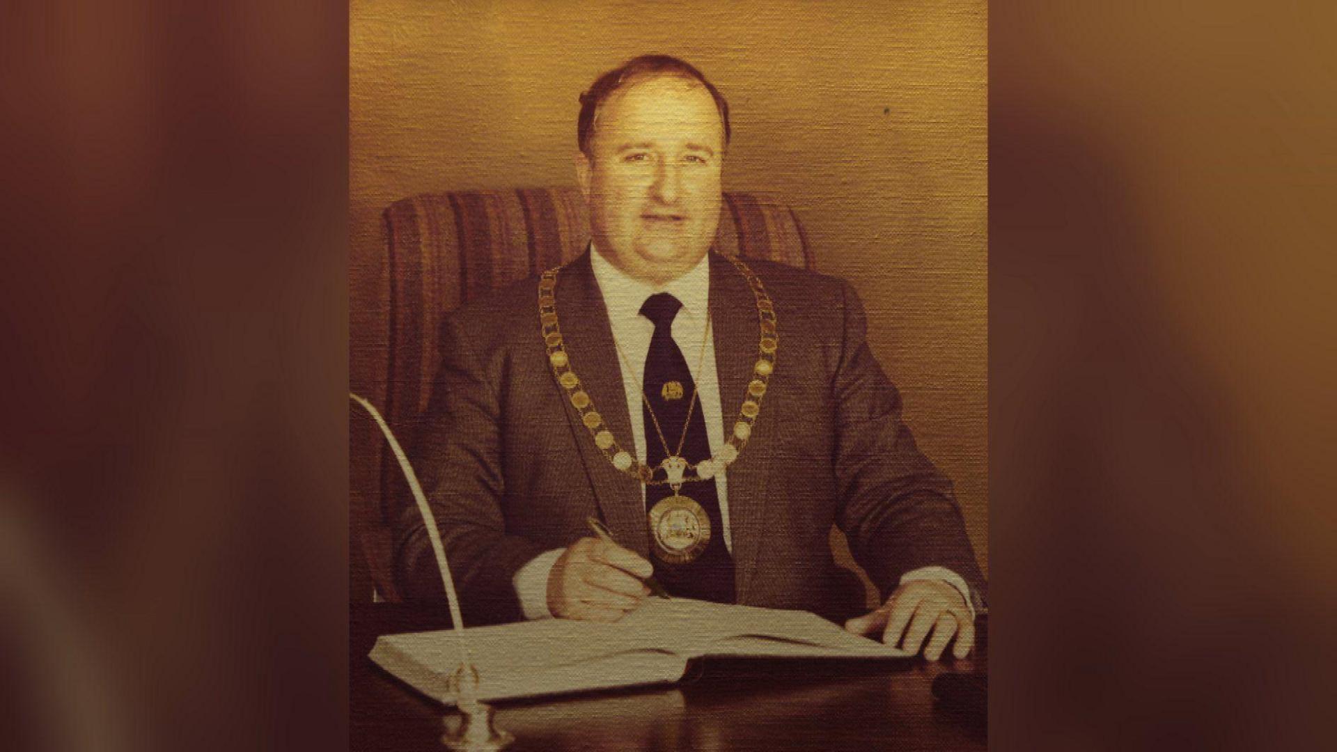 Sandy MacMhathain