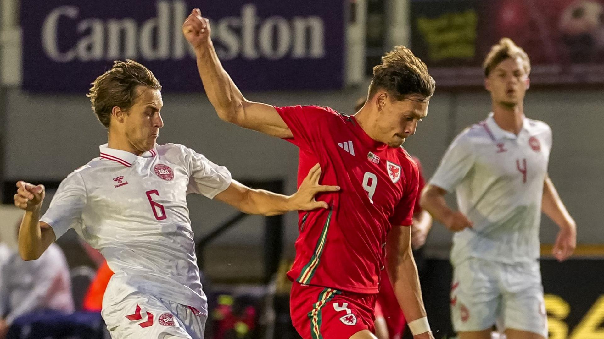 Christopher Popov of Wales U-21 scores his team's second goal of the match