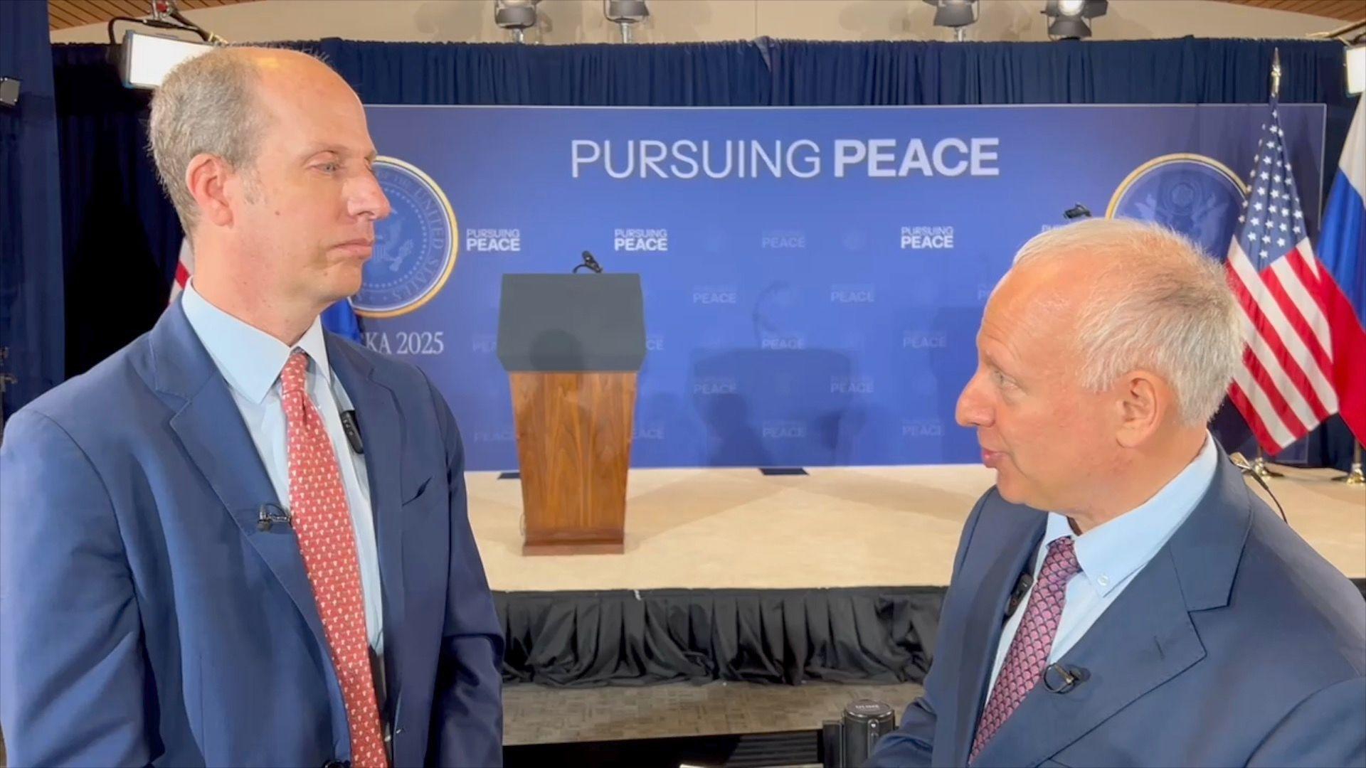 Anthony Zurcher on the left and Steve Rosenberg on the right.