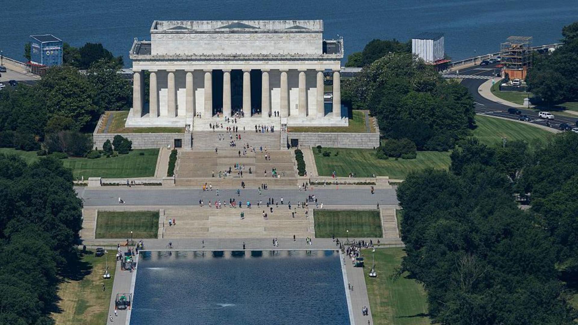 Reflecting Pool liner cut with sharp knife or razor, National Park Service says