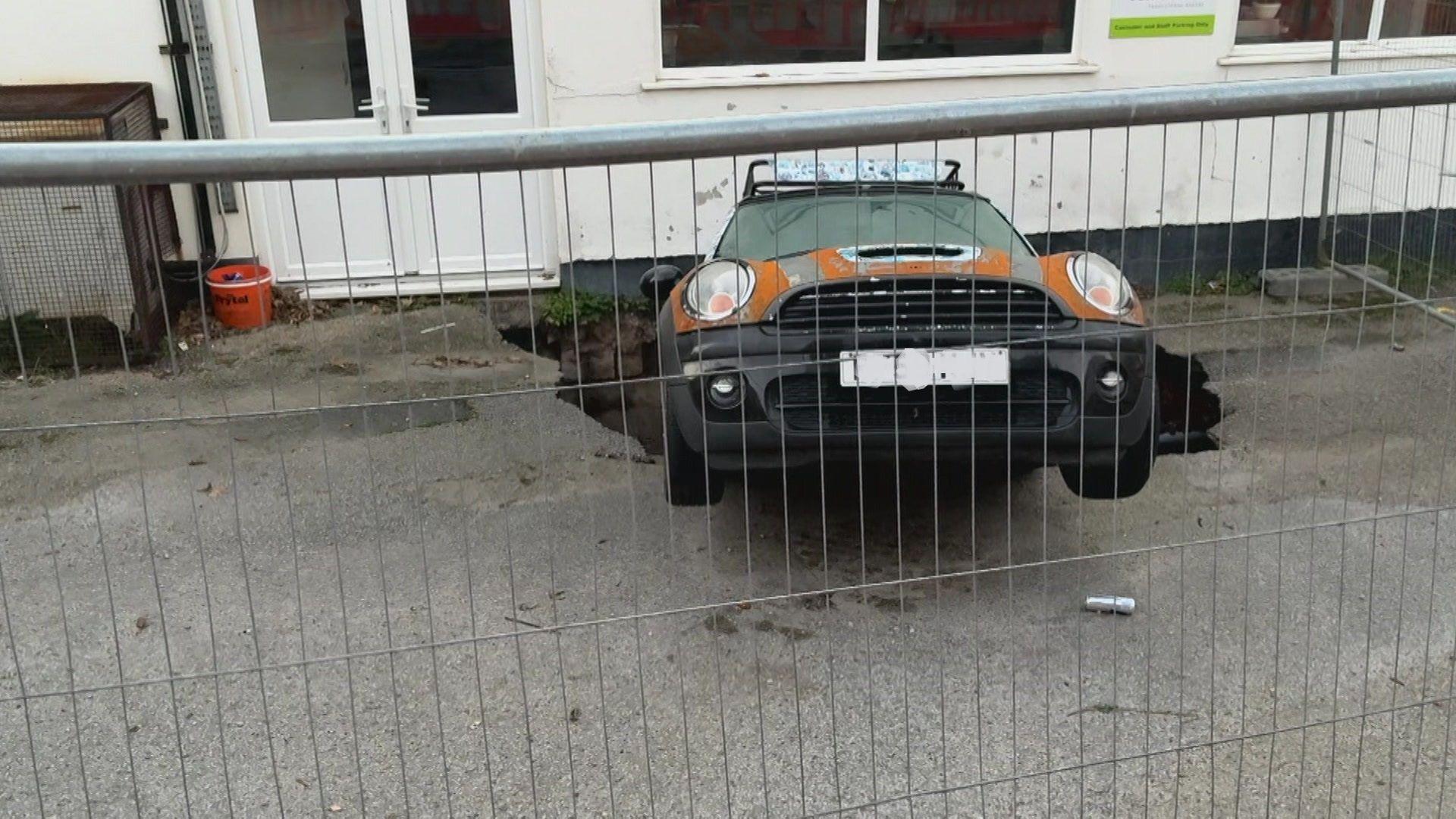 You can see the hole the Mini sits in - it comes halfway across the white rear door of the bakery