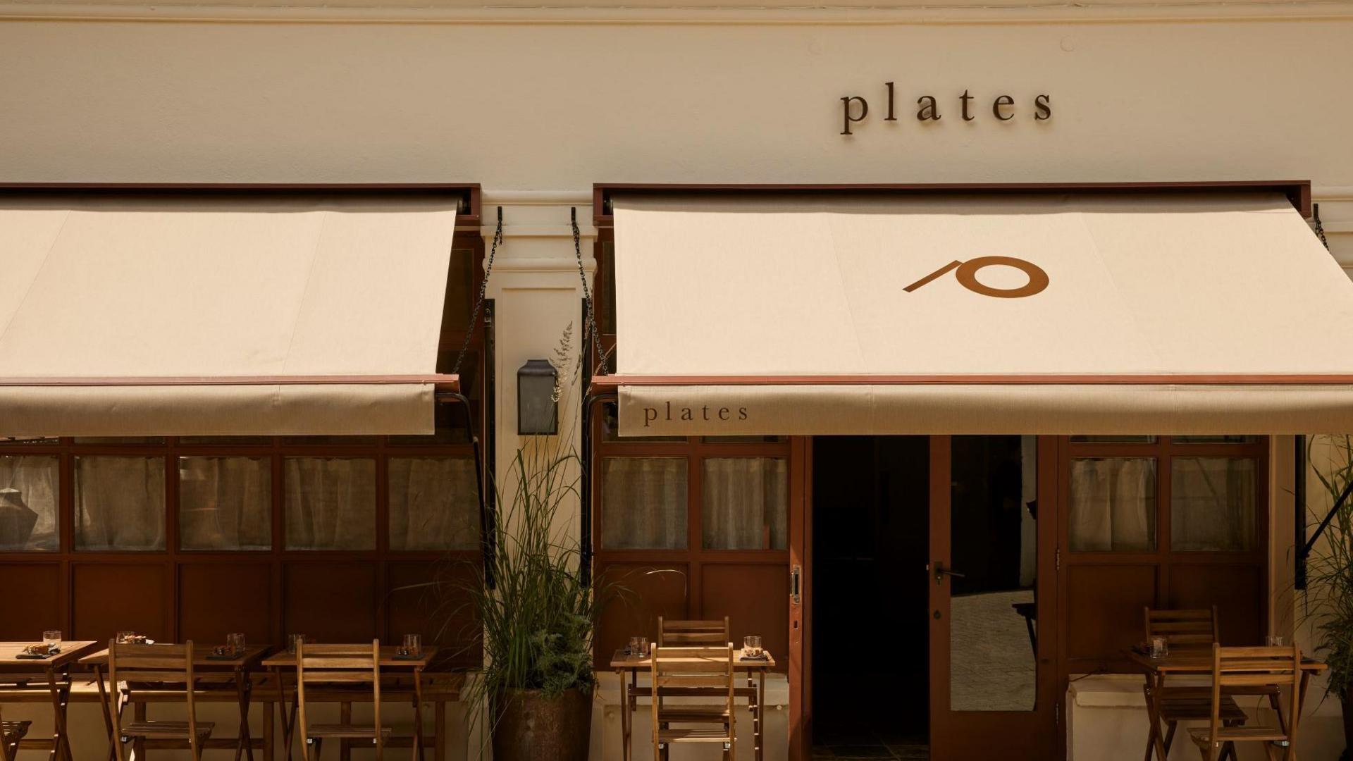 Exterior shot of Plates London.