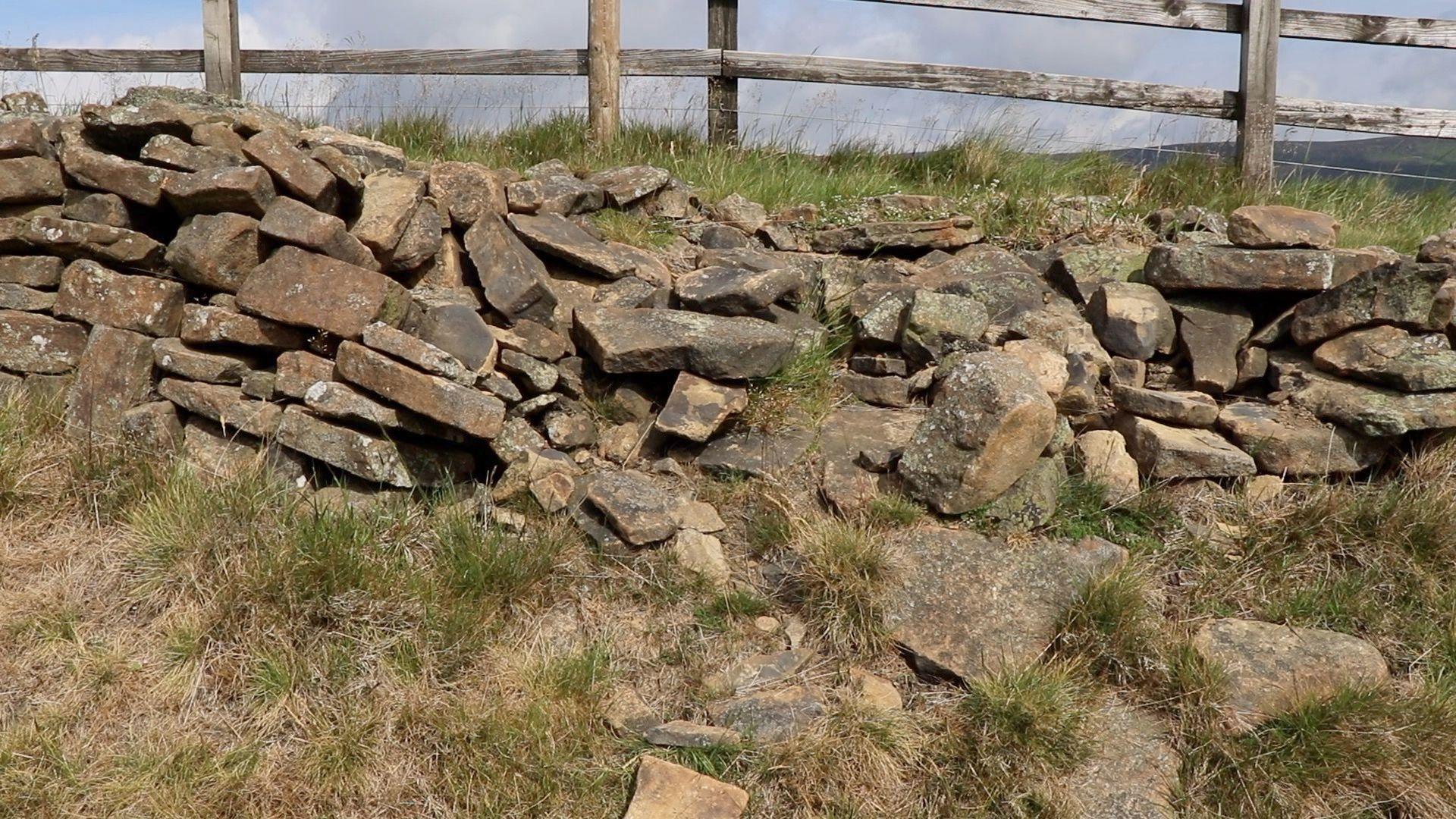 A drystone wall along the Great Ridge