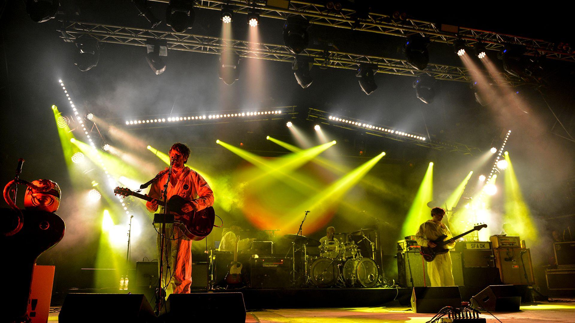 Super Furry Animals yn Glastonbury 2015