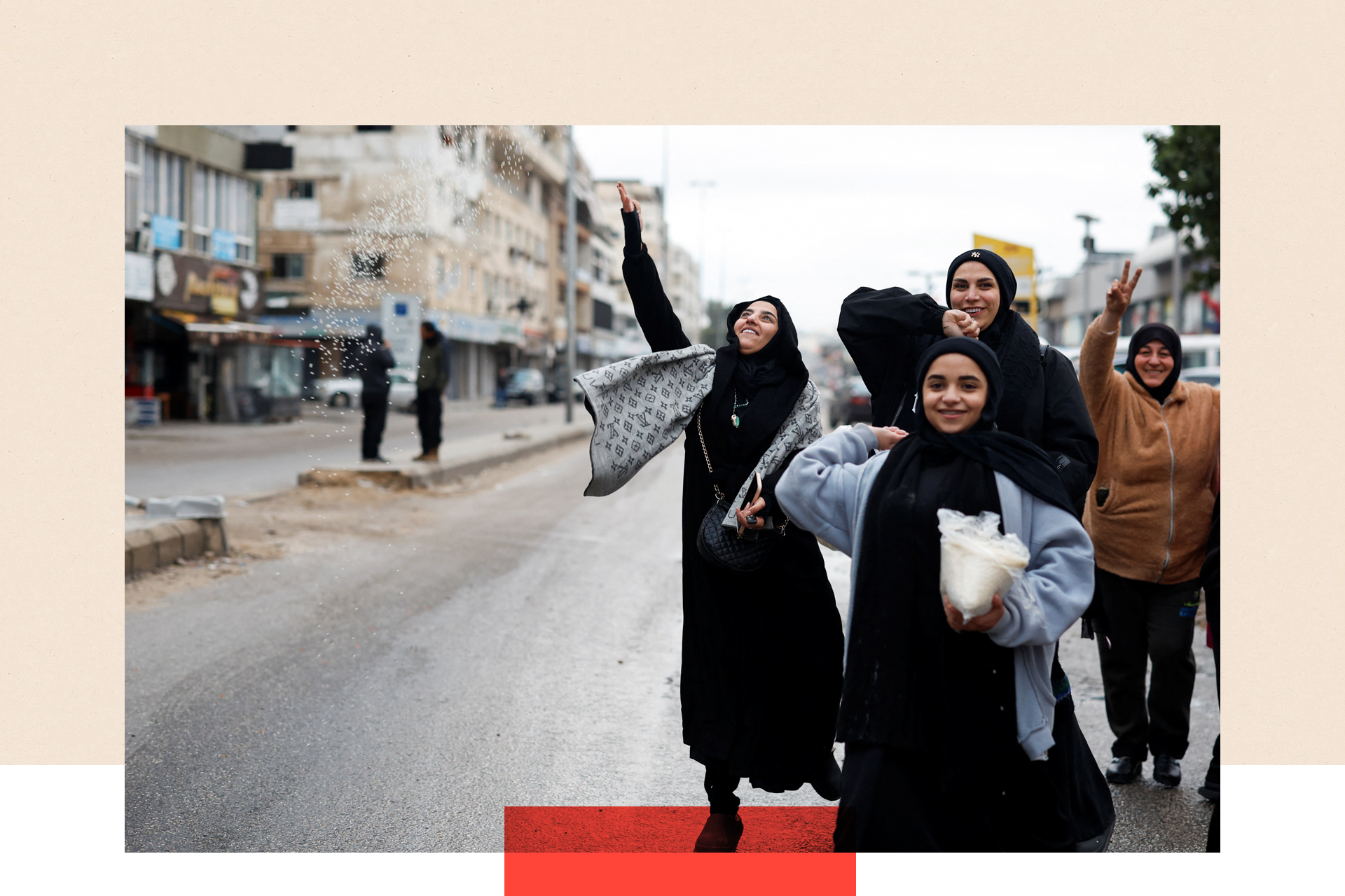 A treated image showing a group of women and girls welcoming the people coming back to Tyre 