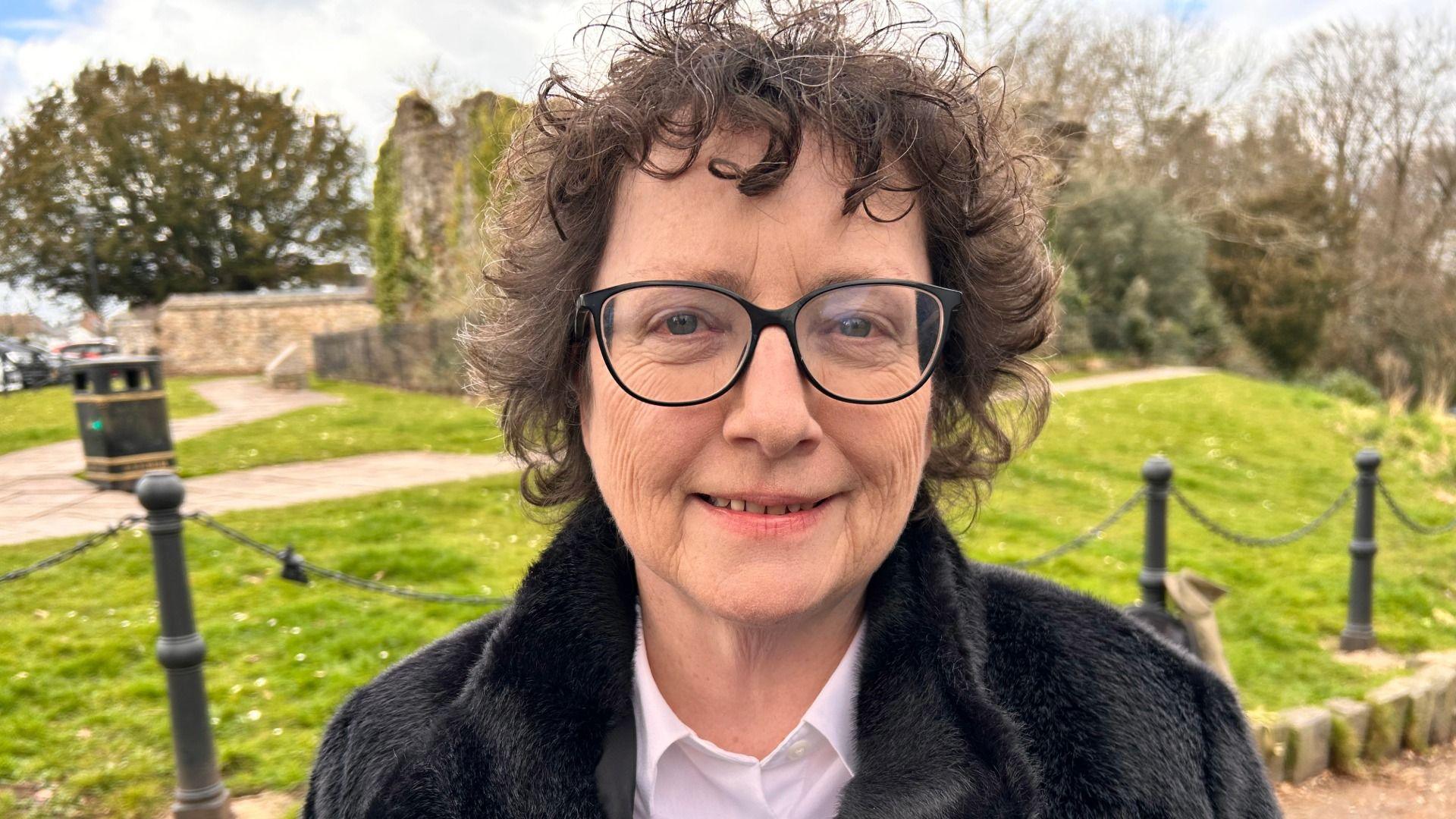 Elin Jones