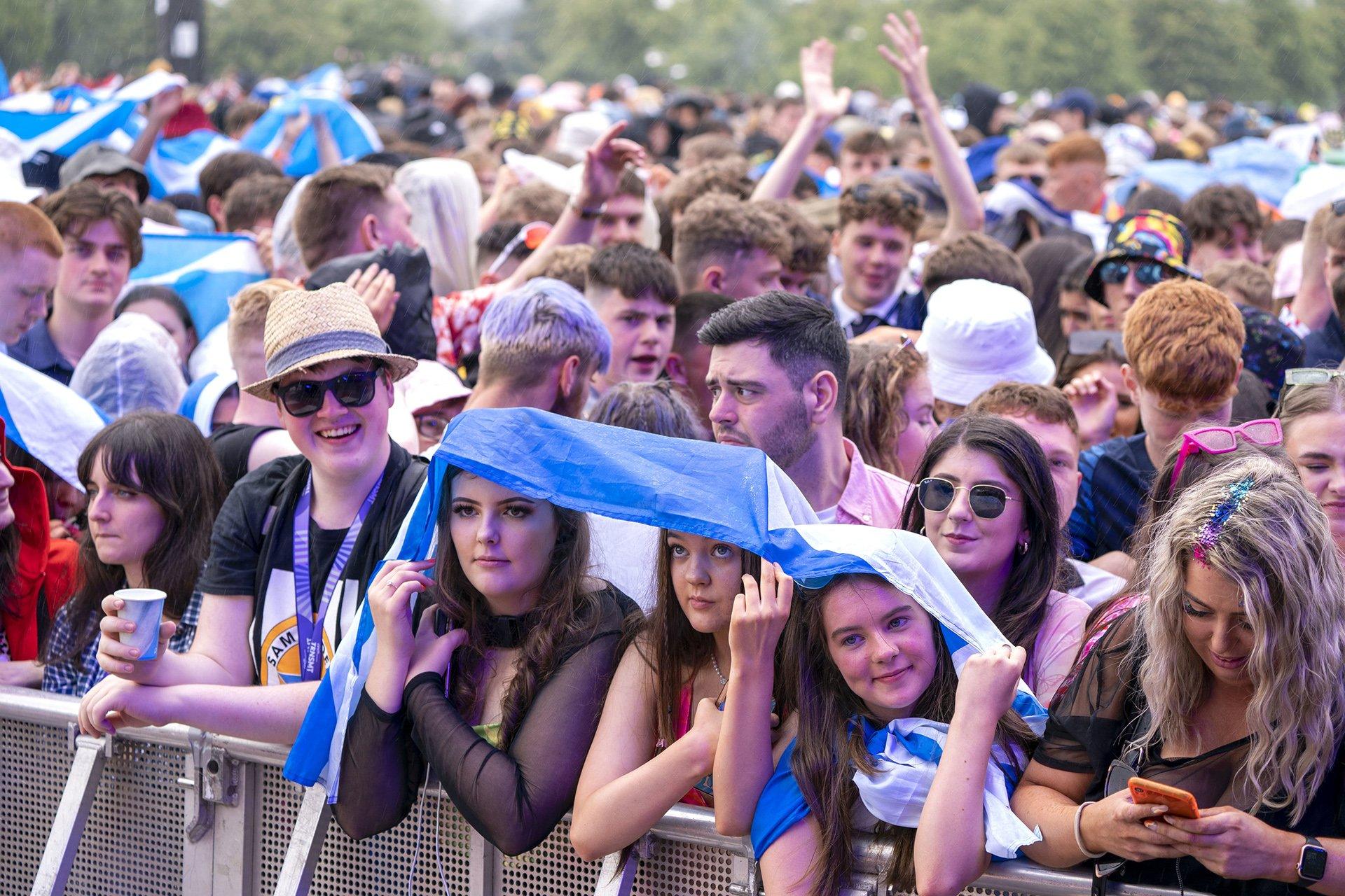 Crowd in Rain