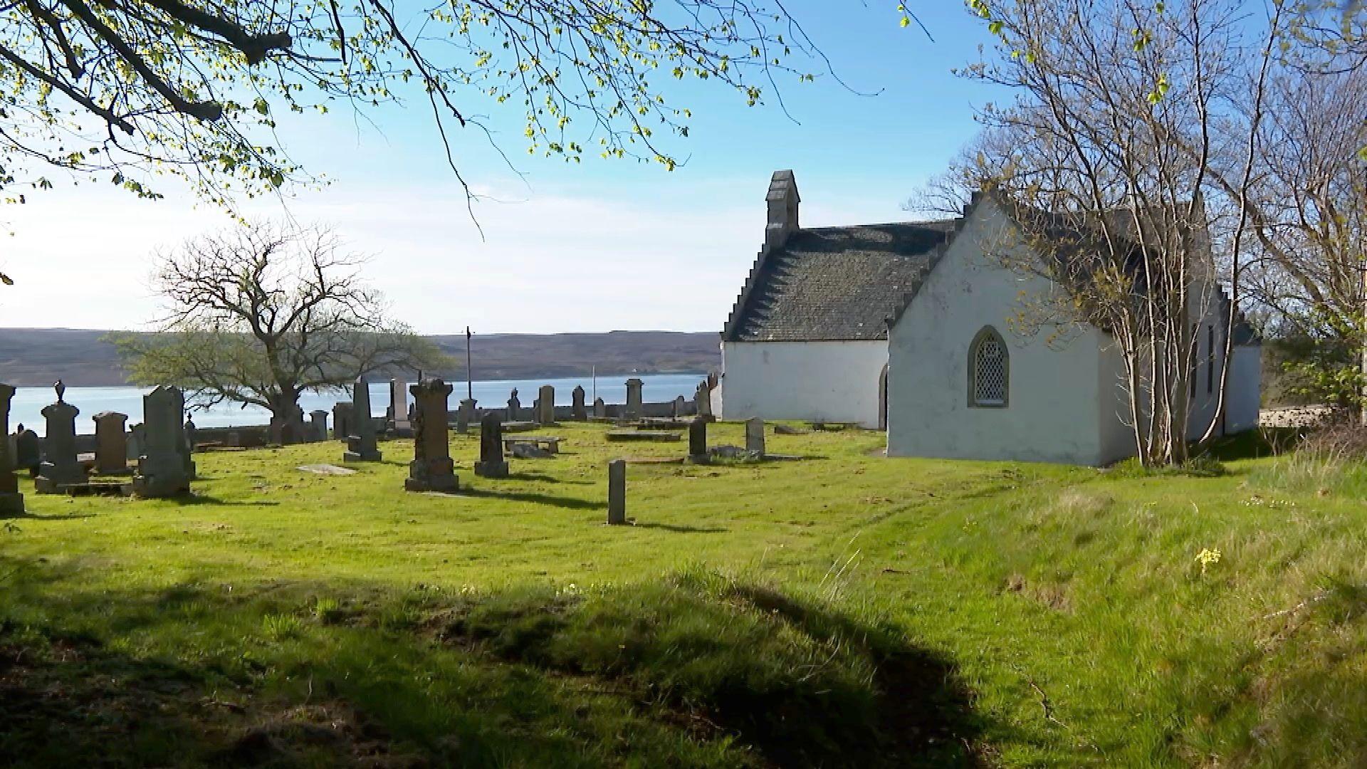 Eaglais Naomh Anndra, Tunga 