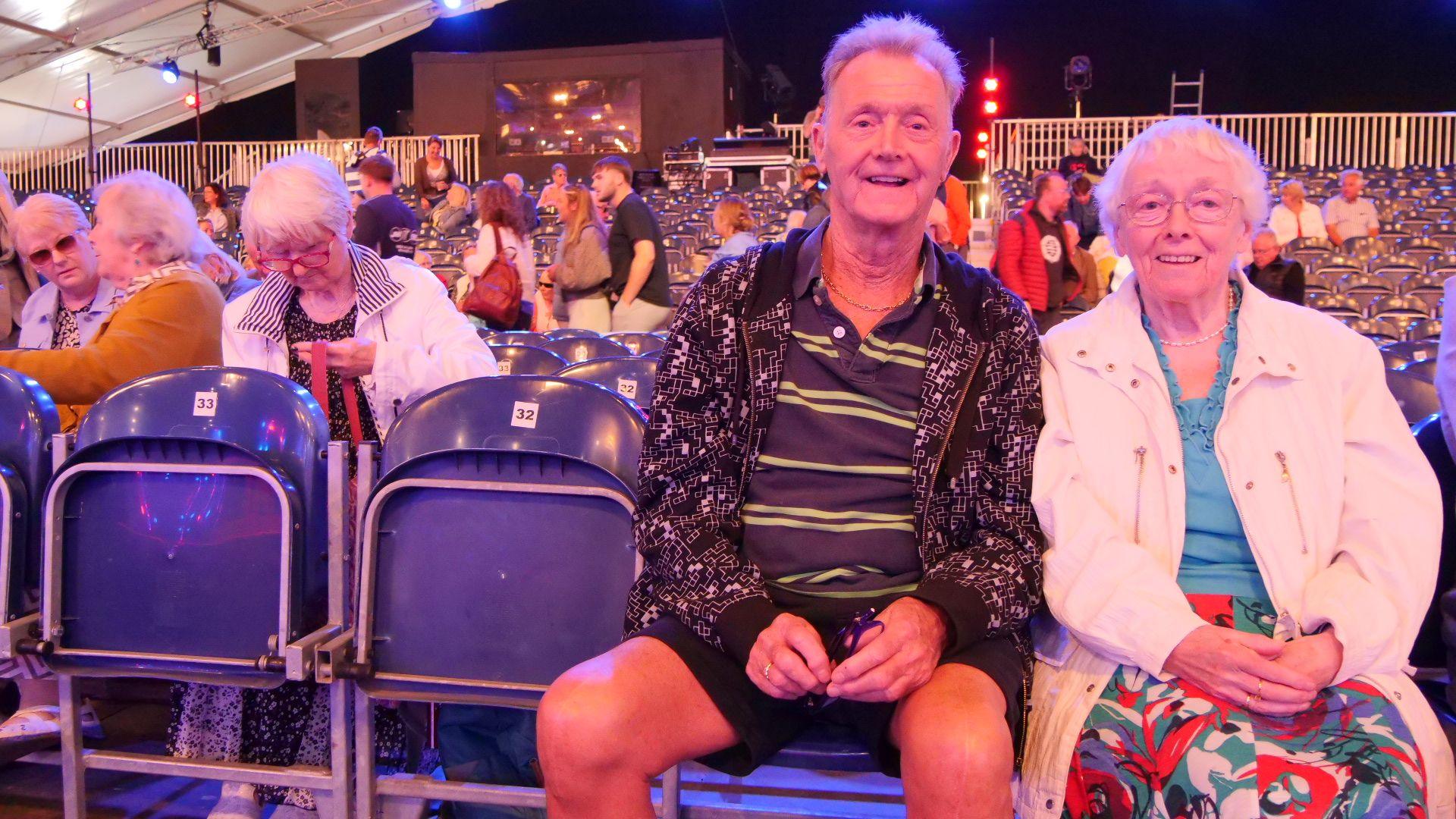 Ann Jones a Ken Hughes