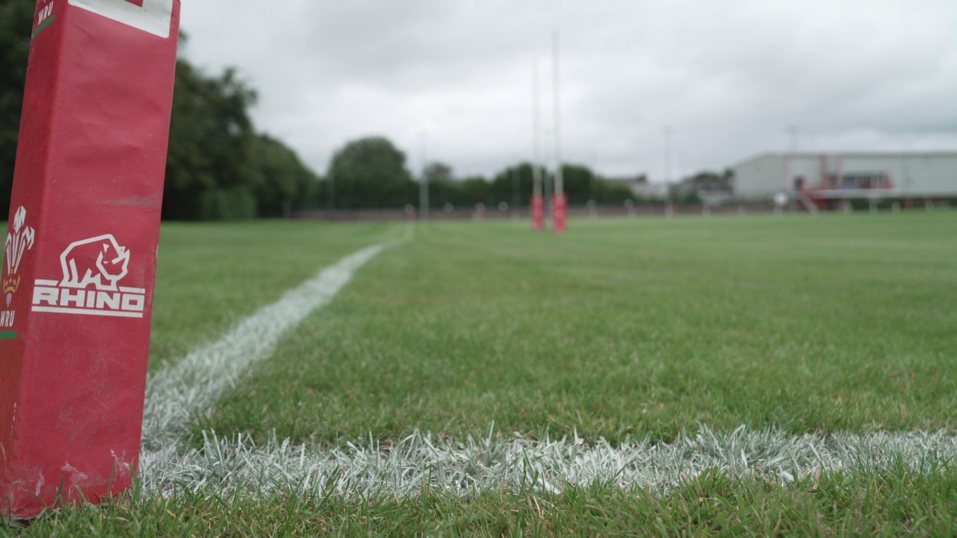 Pyst ar gae rygbi Coleg Llanymddyfri