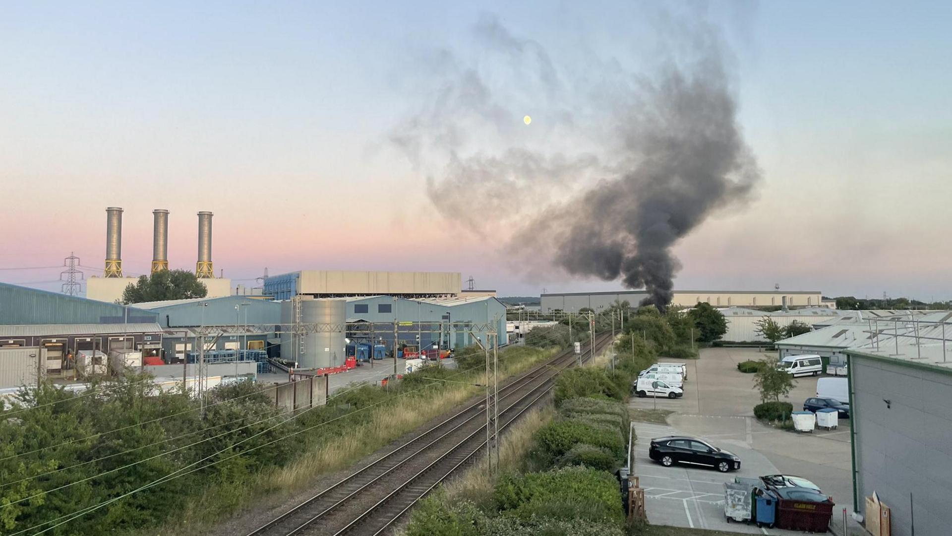 Fire at Pindar Rd Industrial Estate