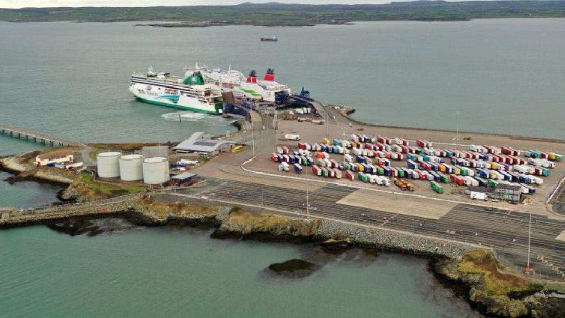 Porthladd Caergybi