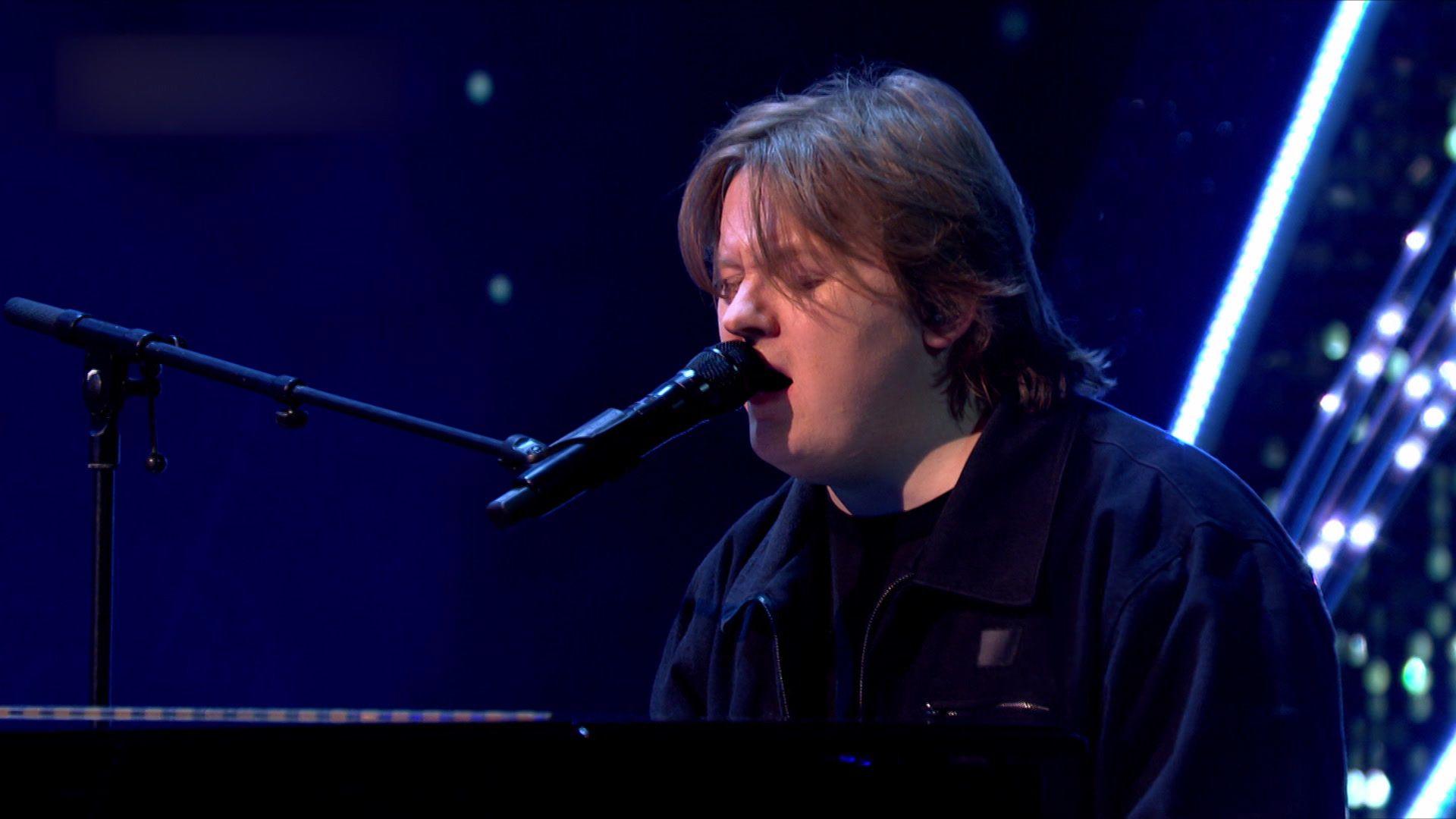 Lewis Capaldi singing.
