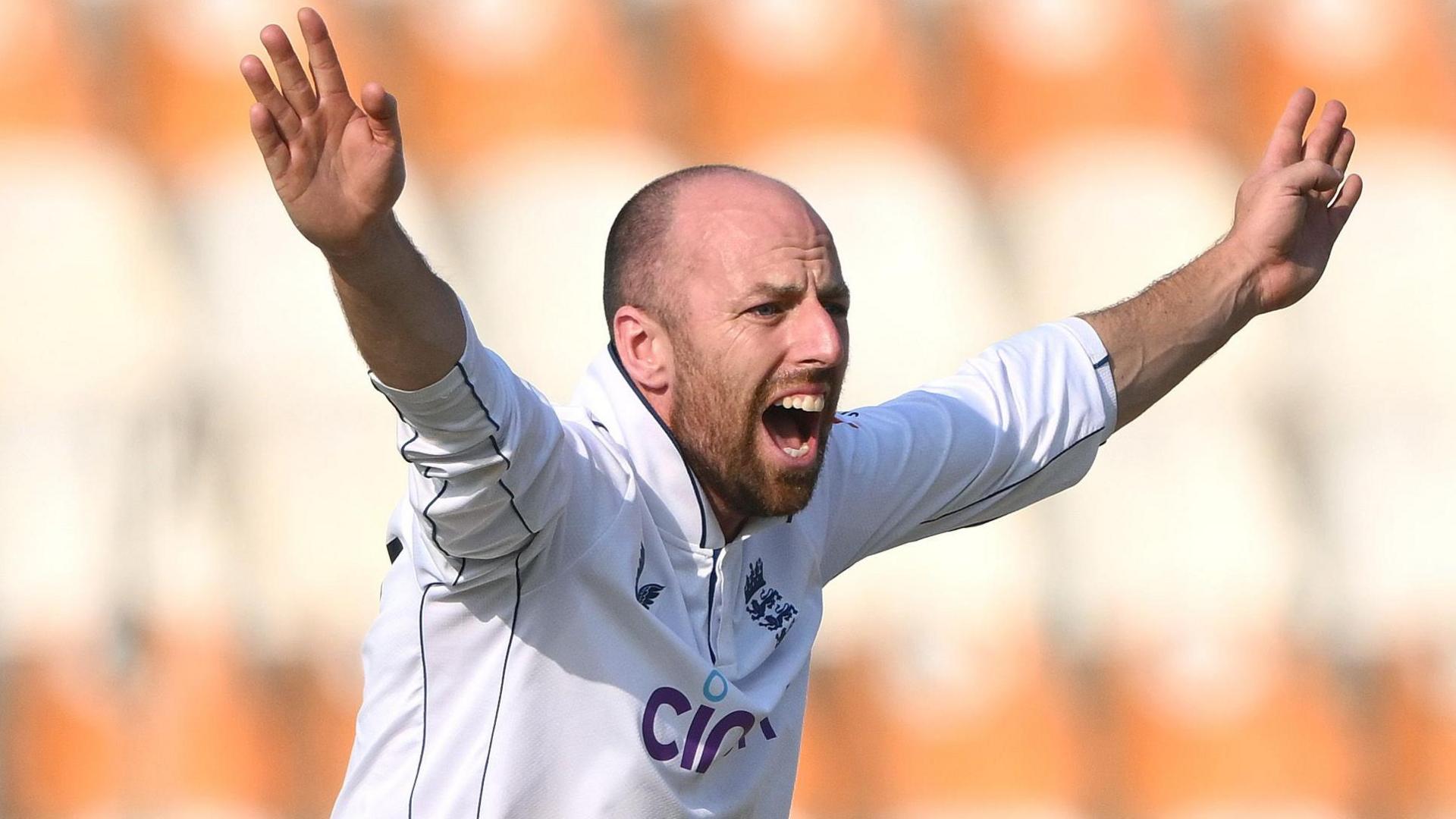 Jack Leach appeals for a wciket