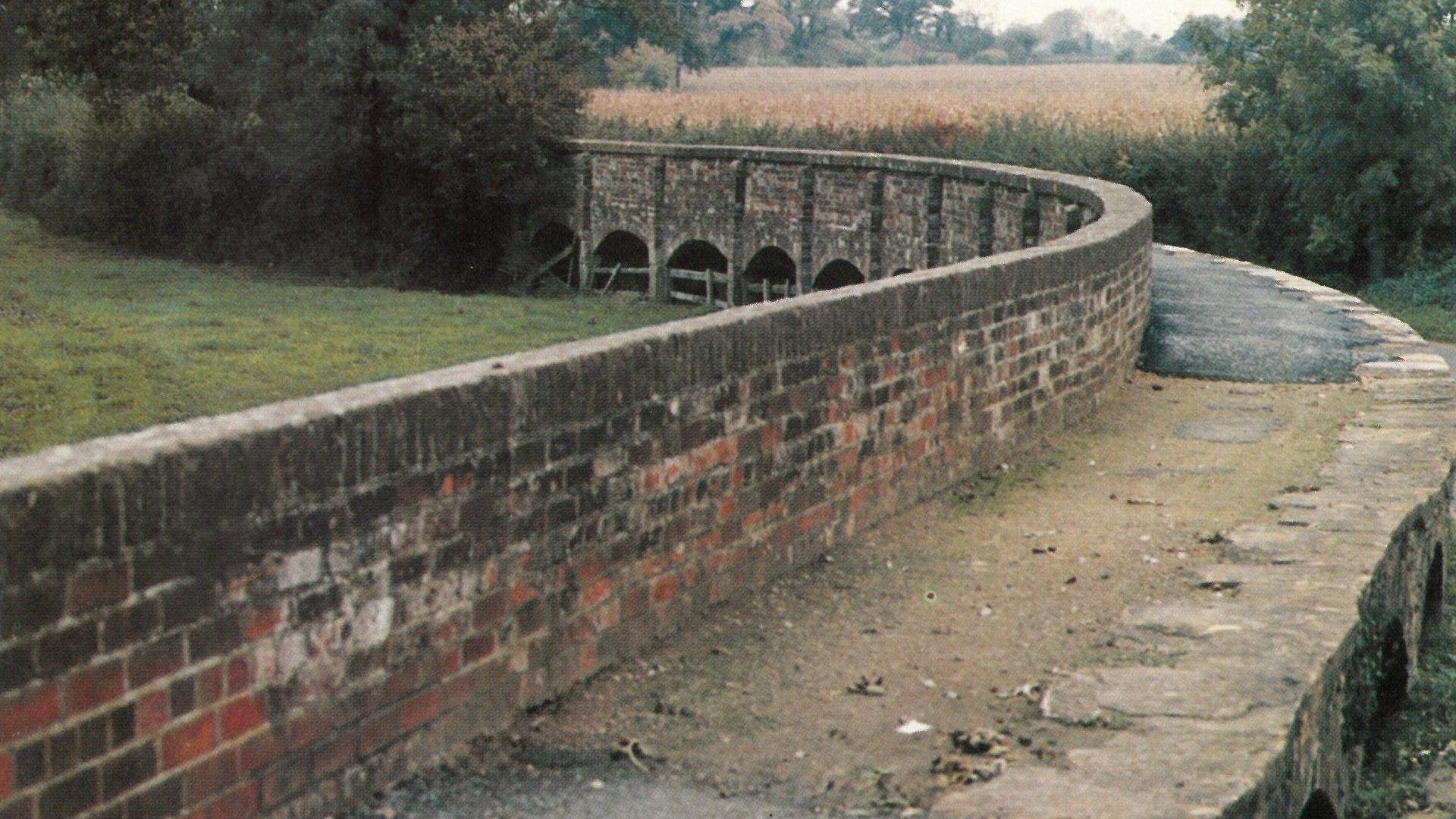 Maud Heath's causeway