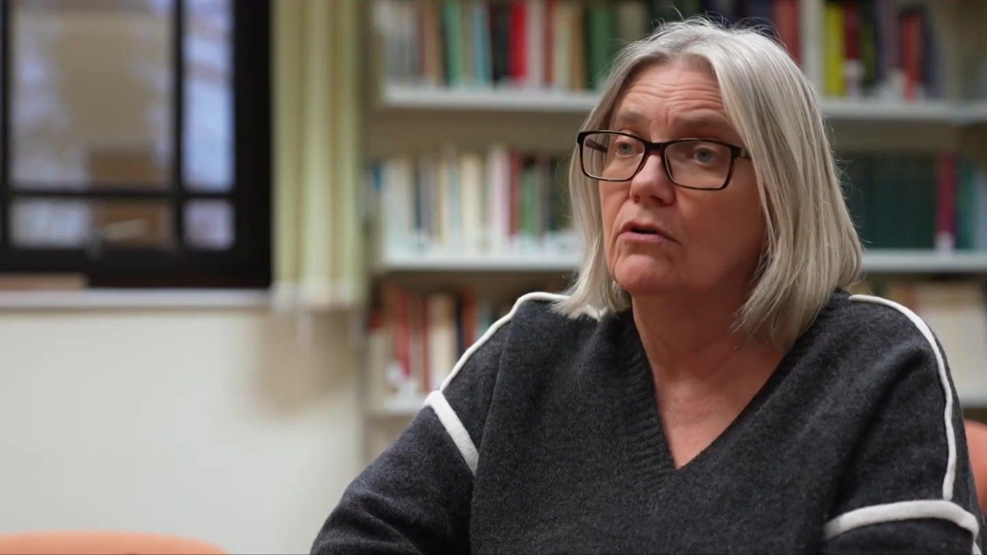 Yr Athro Elin Haf Gruffydd Jones