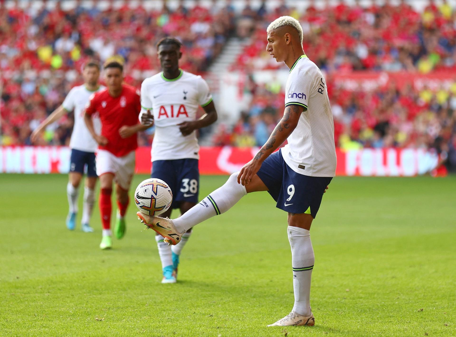 Richarlison performs kick-ups against Nottingham Forest