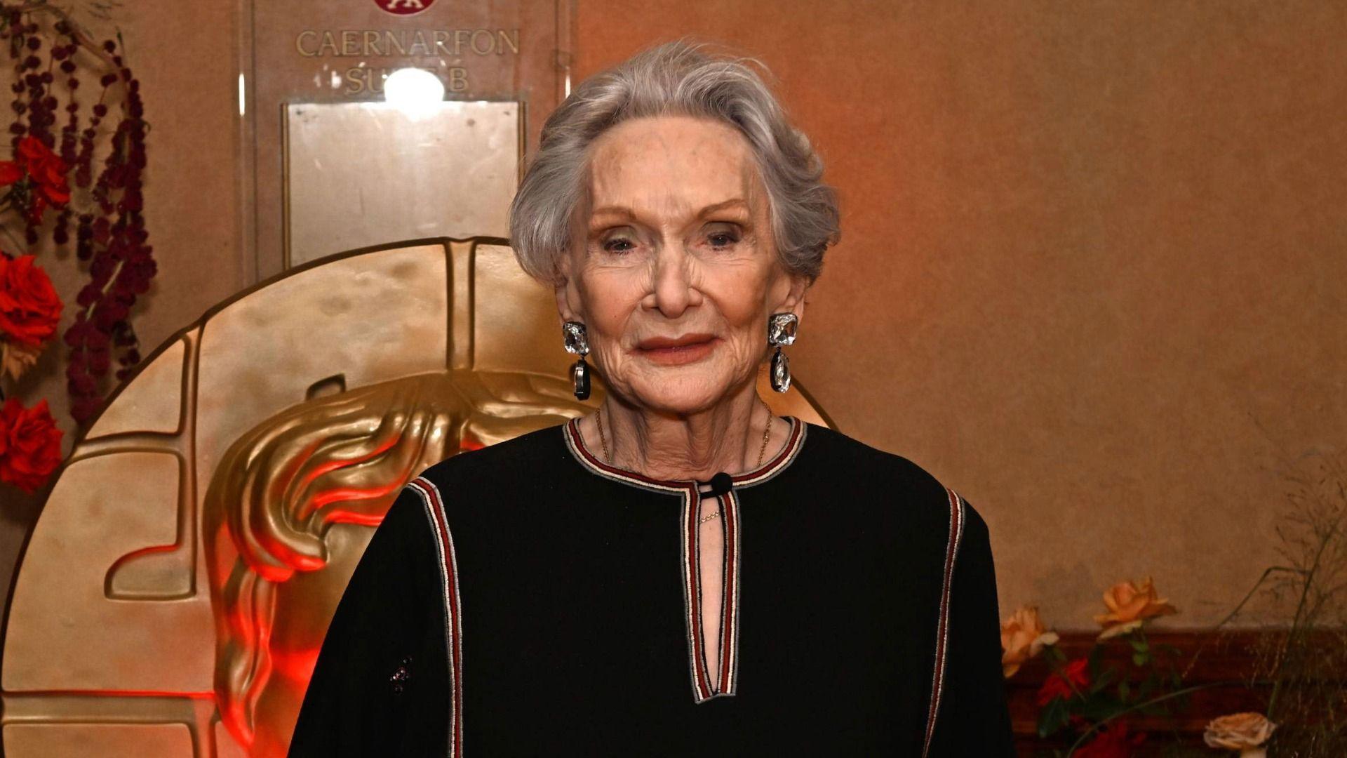 Siân Phillips