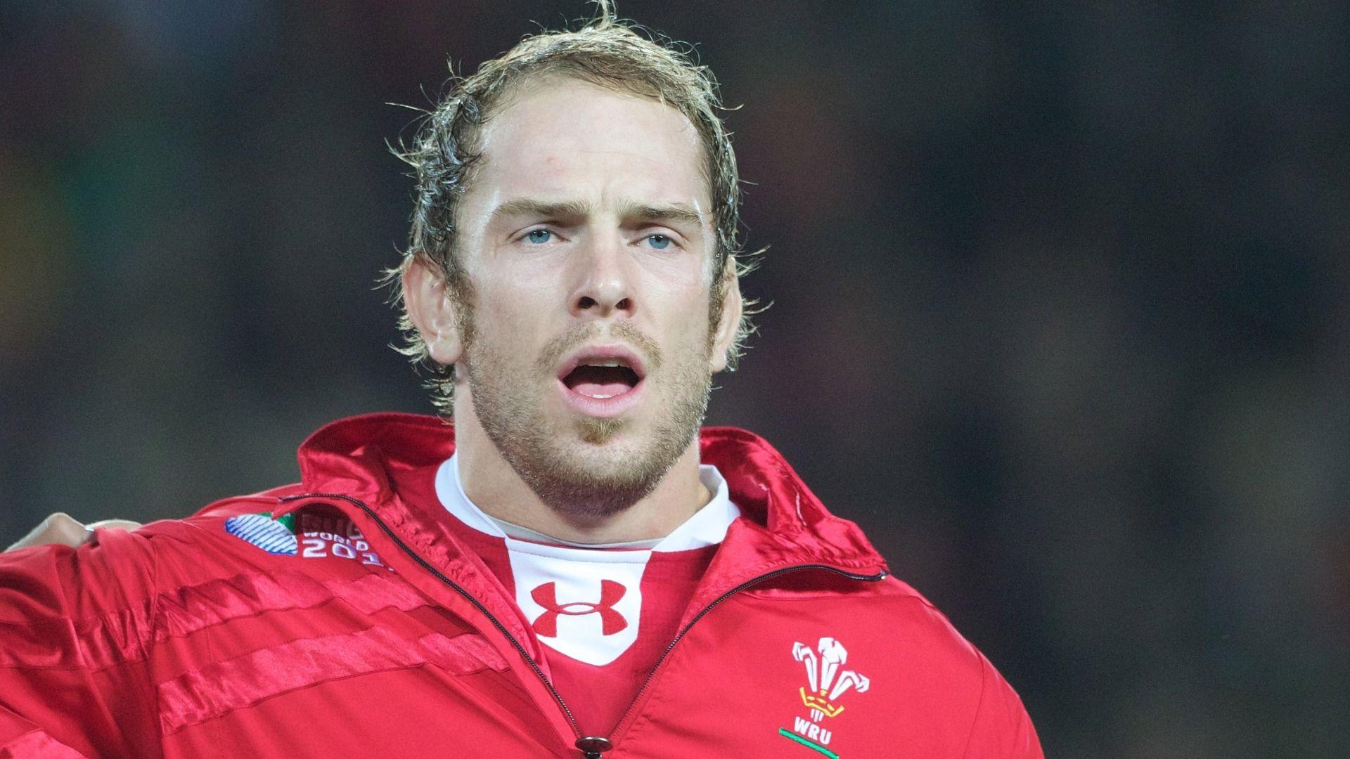 Alun Wyn Jones, Cymru, yn ystod gêm Efydd Awstralia v Cymru yng nghwpan Rygbi'r Byd yn Auckland, Seland Newydd ar 21 Hydref 2011.