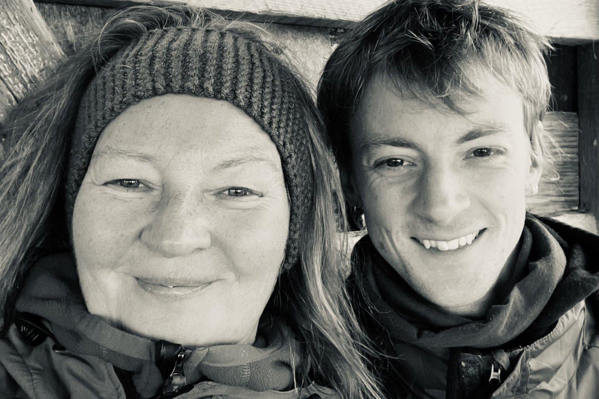 Siri Wigdel a'i mab, Sebastian Wigdel-Bowcott