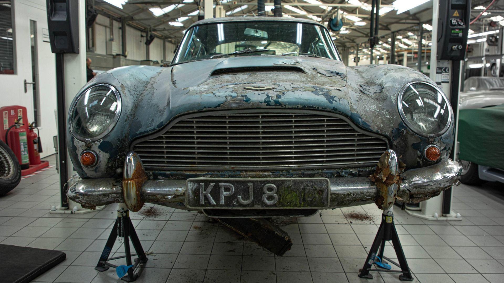 Aston Martin wedi rhydu