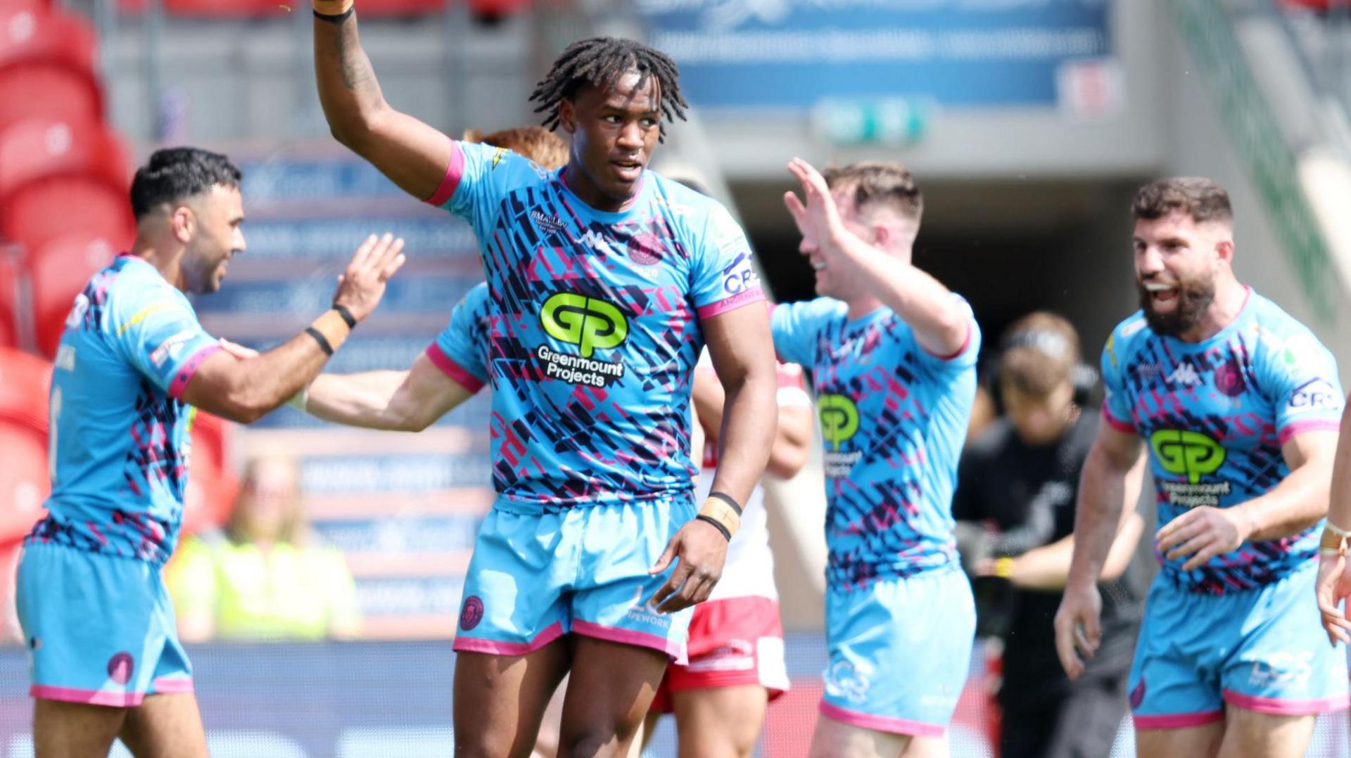 Teenage second row Junior Nsemba scores for Wigan