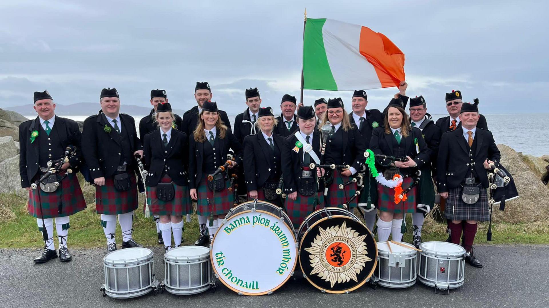 A group photo of the Arranmore pipe band on the island