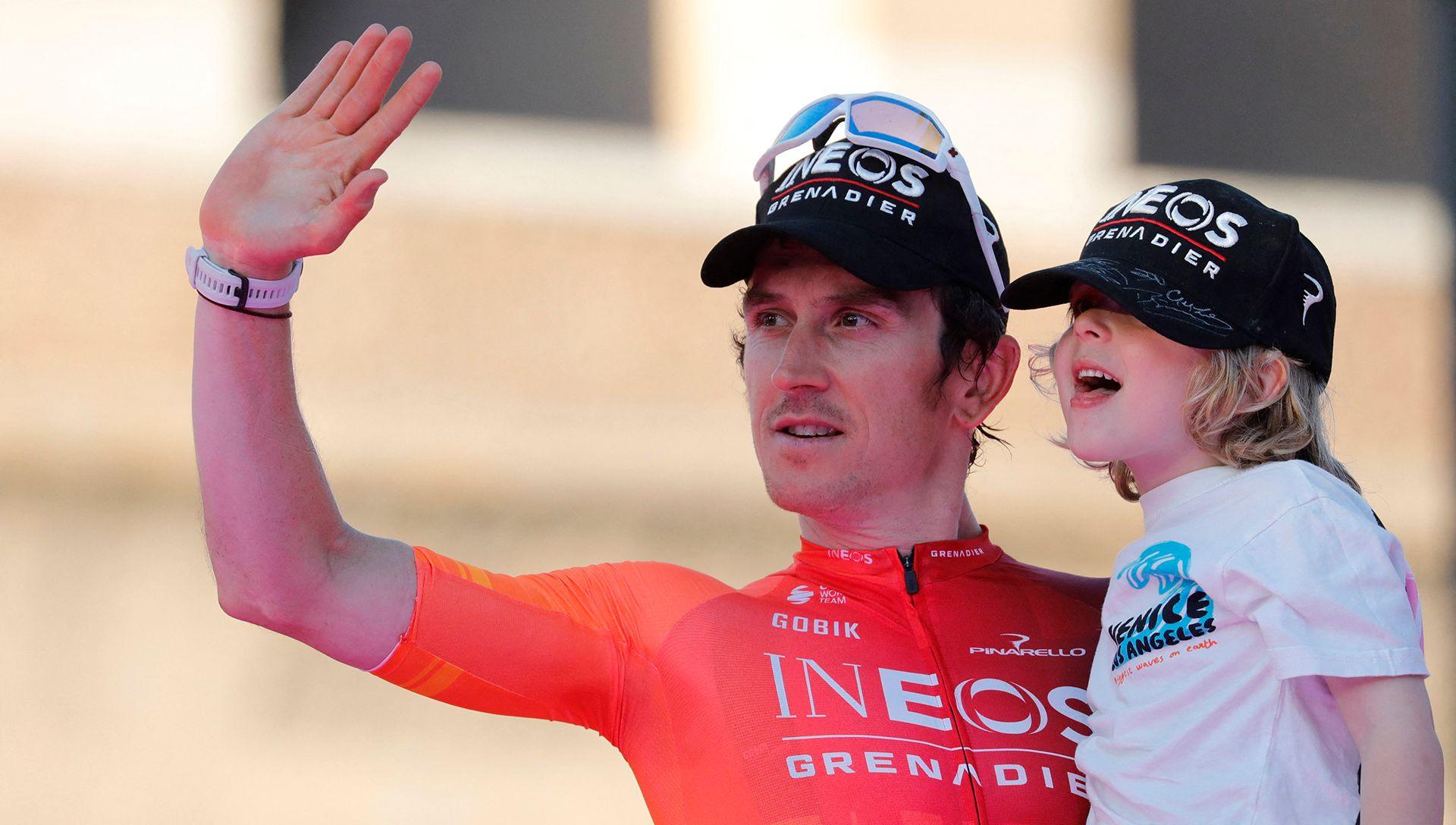 Geraint Thomas a'i fab Macsen