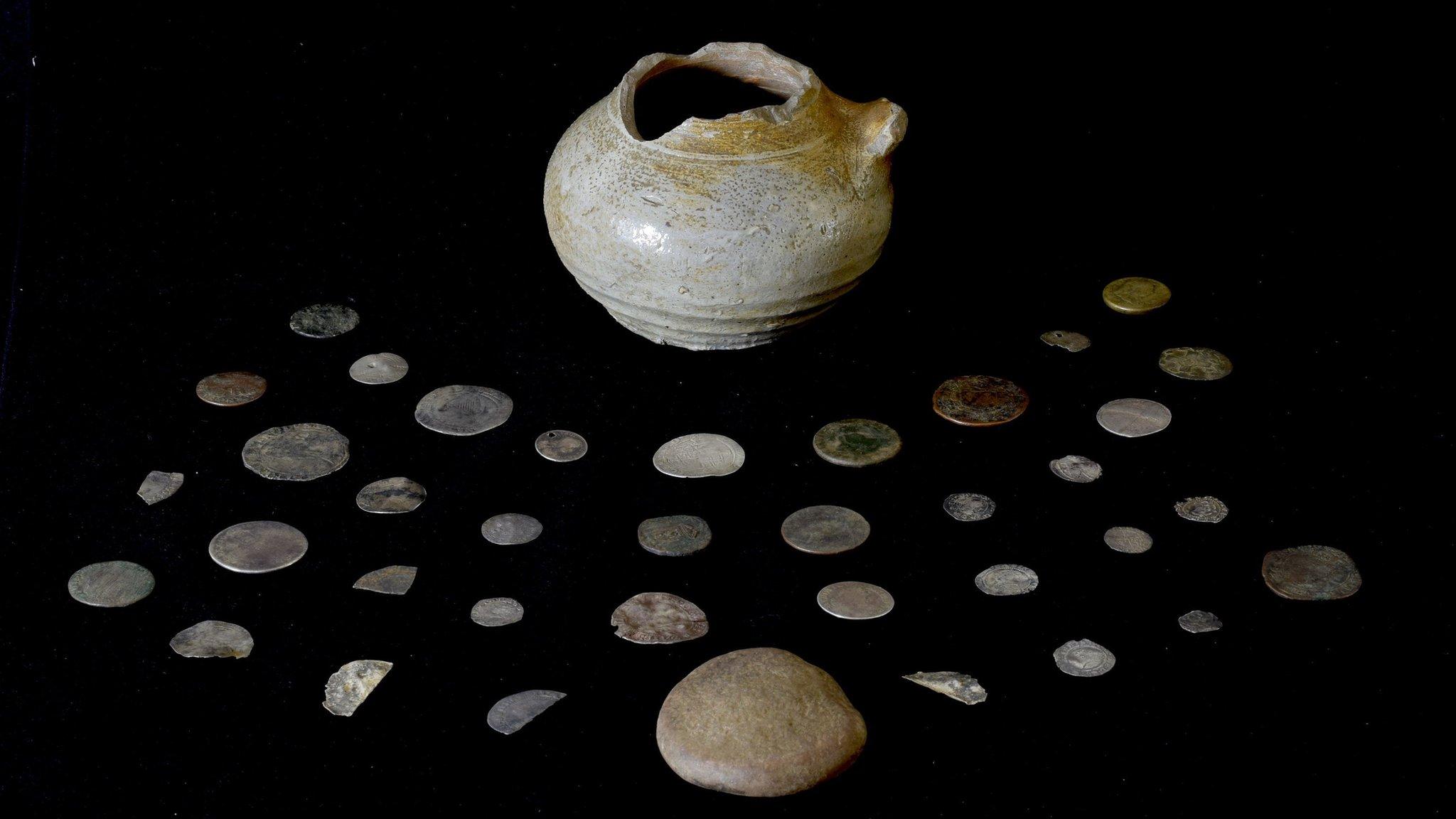 36 17th century coins found on a dig