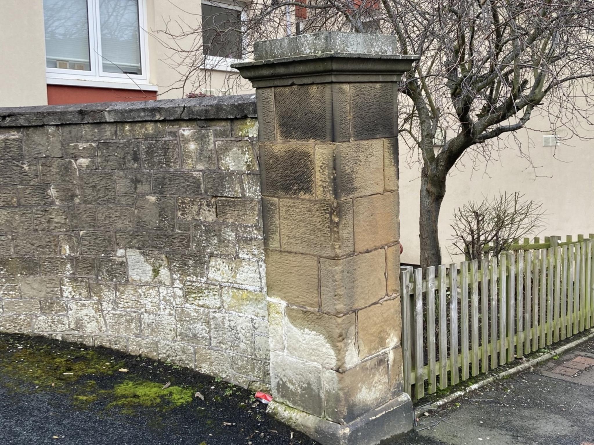 The plaque will be placed on the gatepost at the site of the West End Chapel