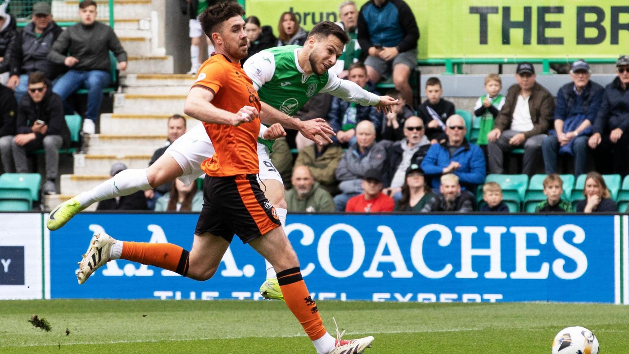 Mykola Kuharevich scores for Hibernian against Dundee United
