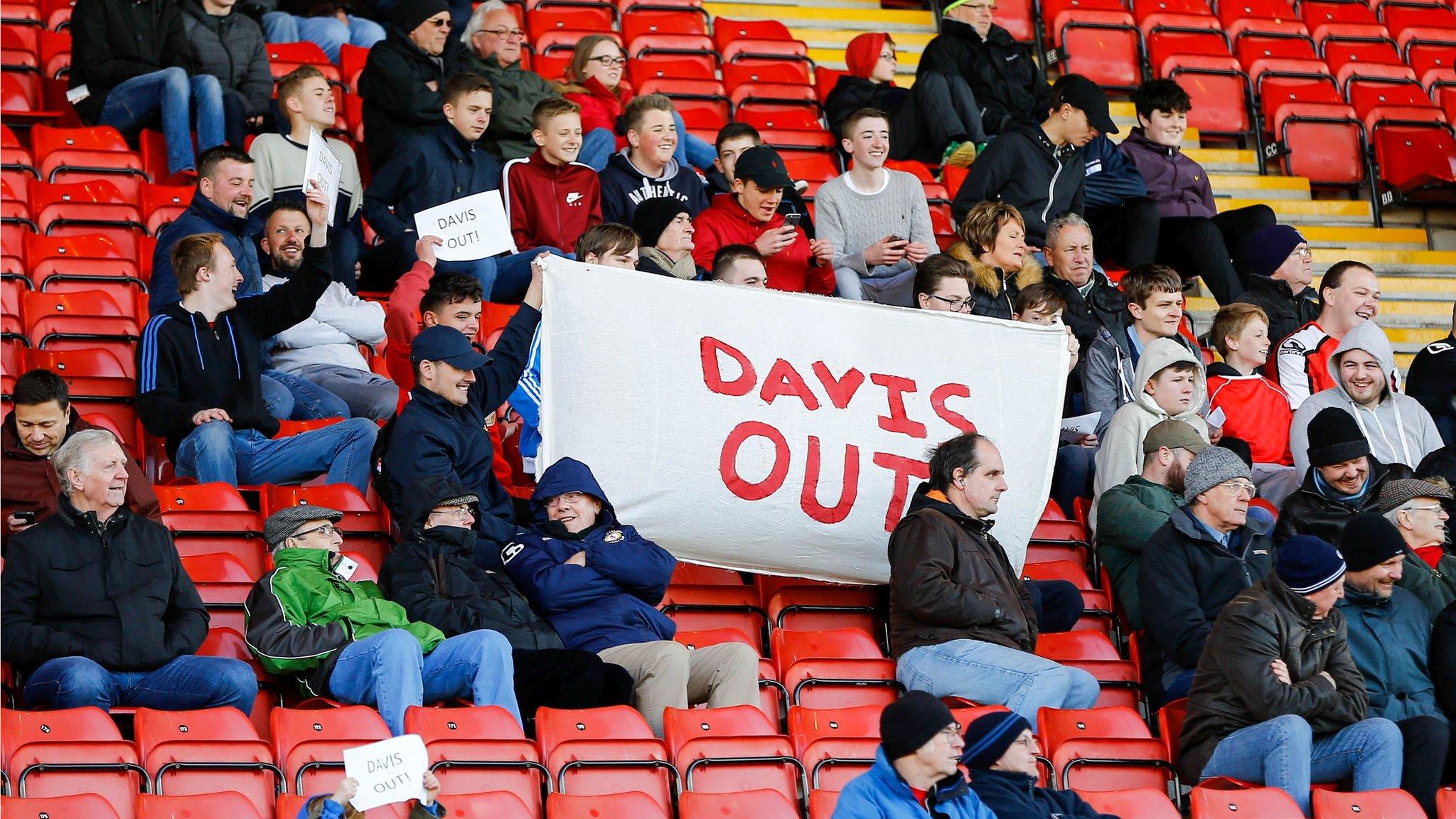 Crewe Alexandra fans