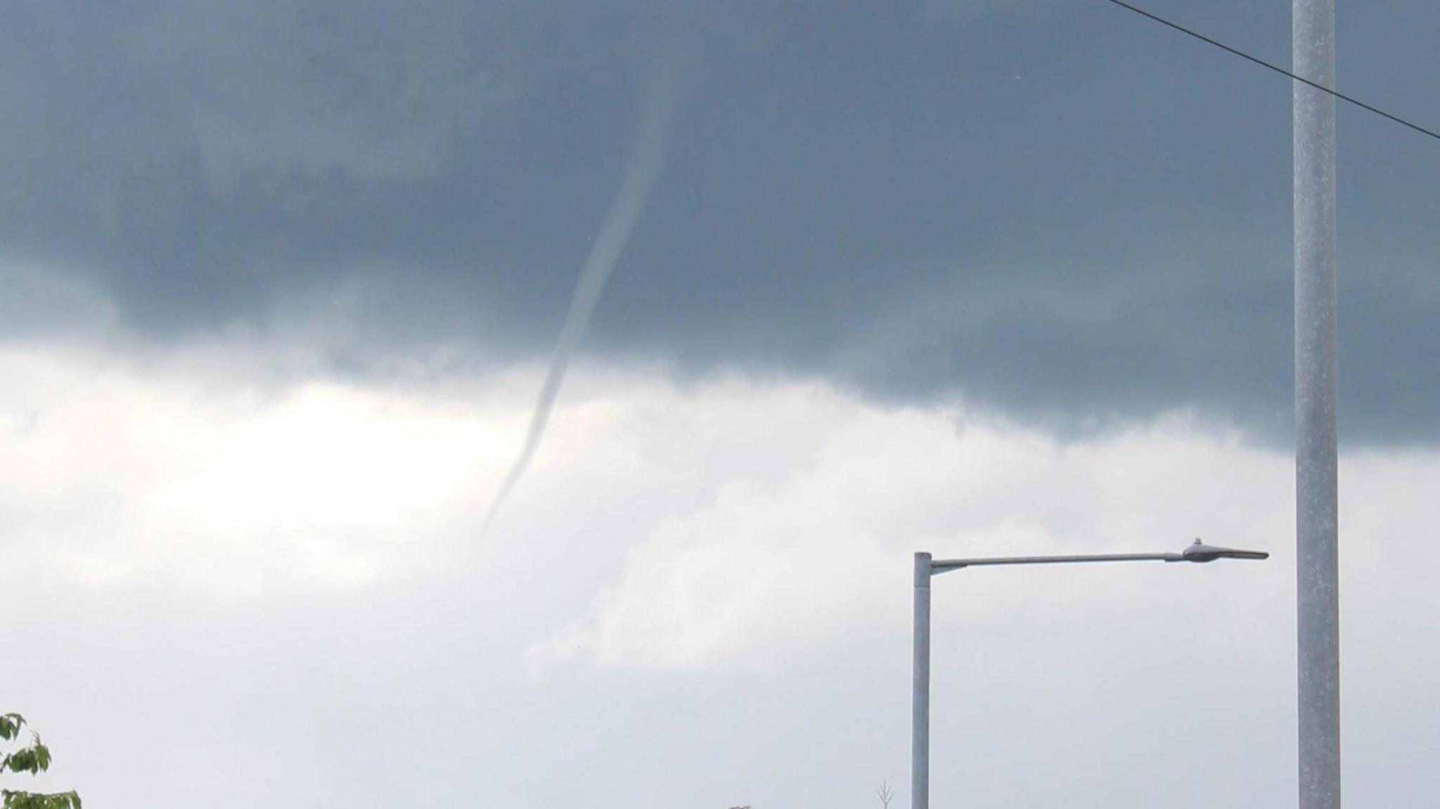 Funnel cloud over Dunstable, Bedfordshire