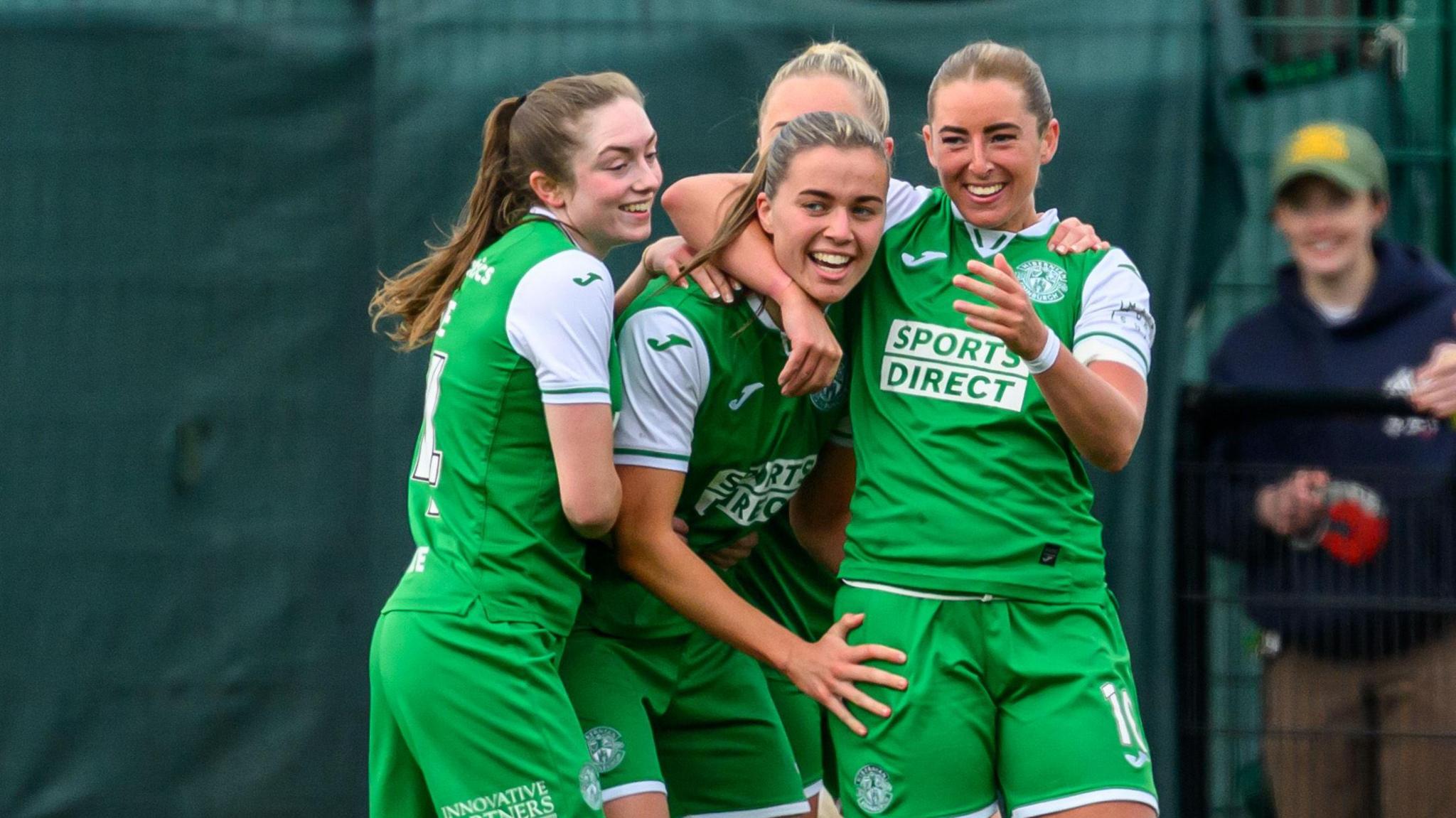 Hibs players celebrate