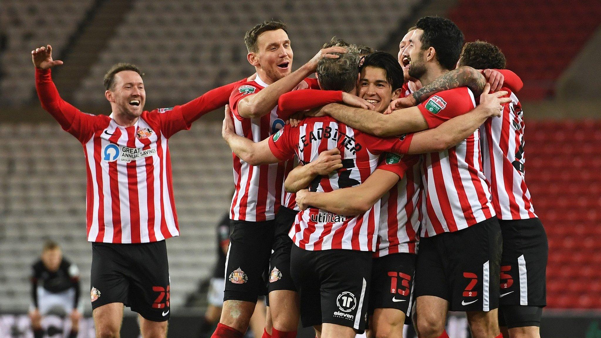 Sunderland celebrate winning on penalties