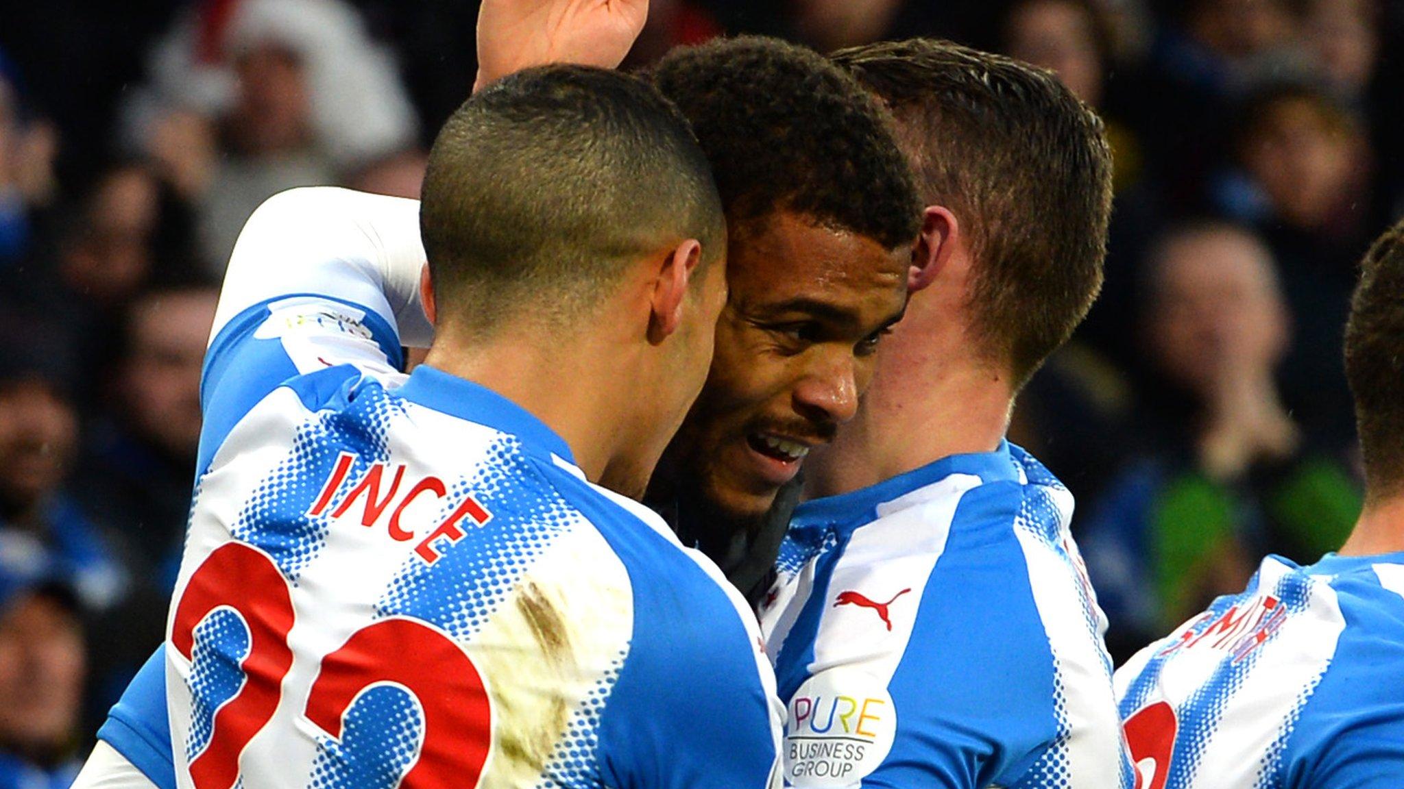 Steve Mounie celebrates