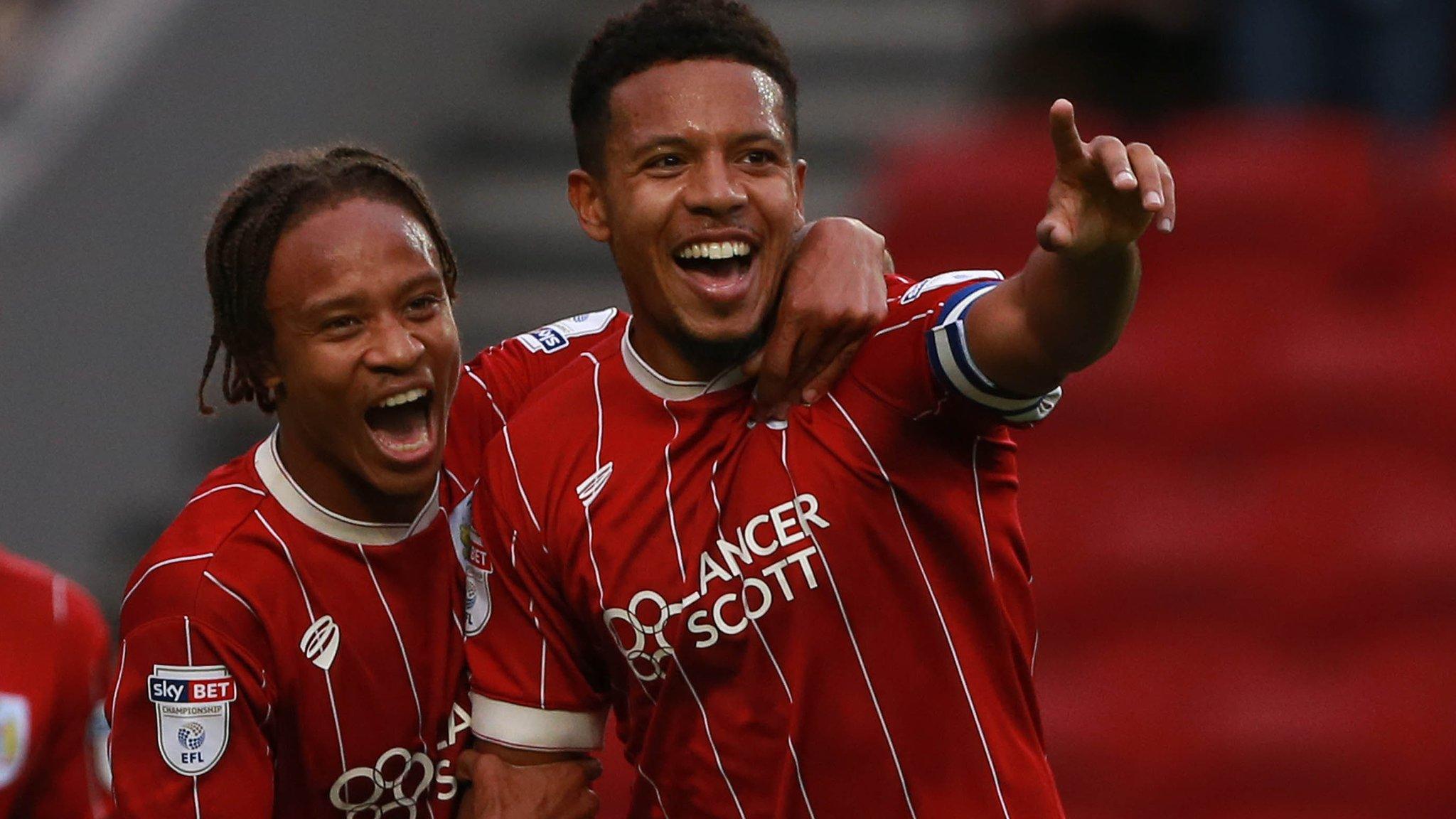 Korey Smith (right)