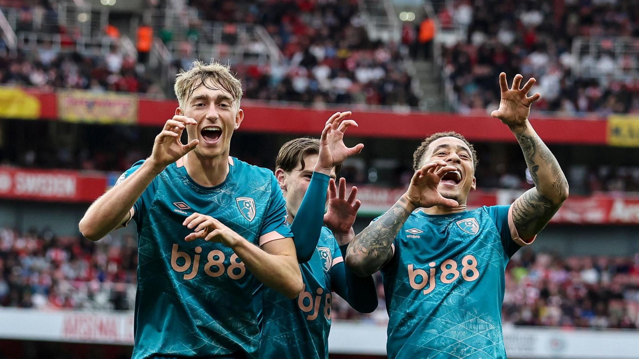 Bournemouth players celebrate at Arsenal