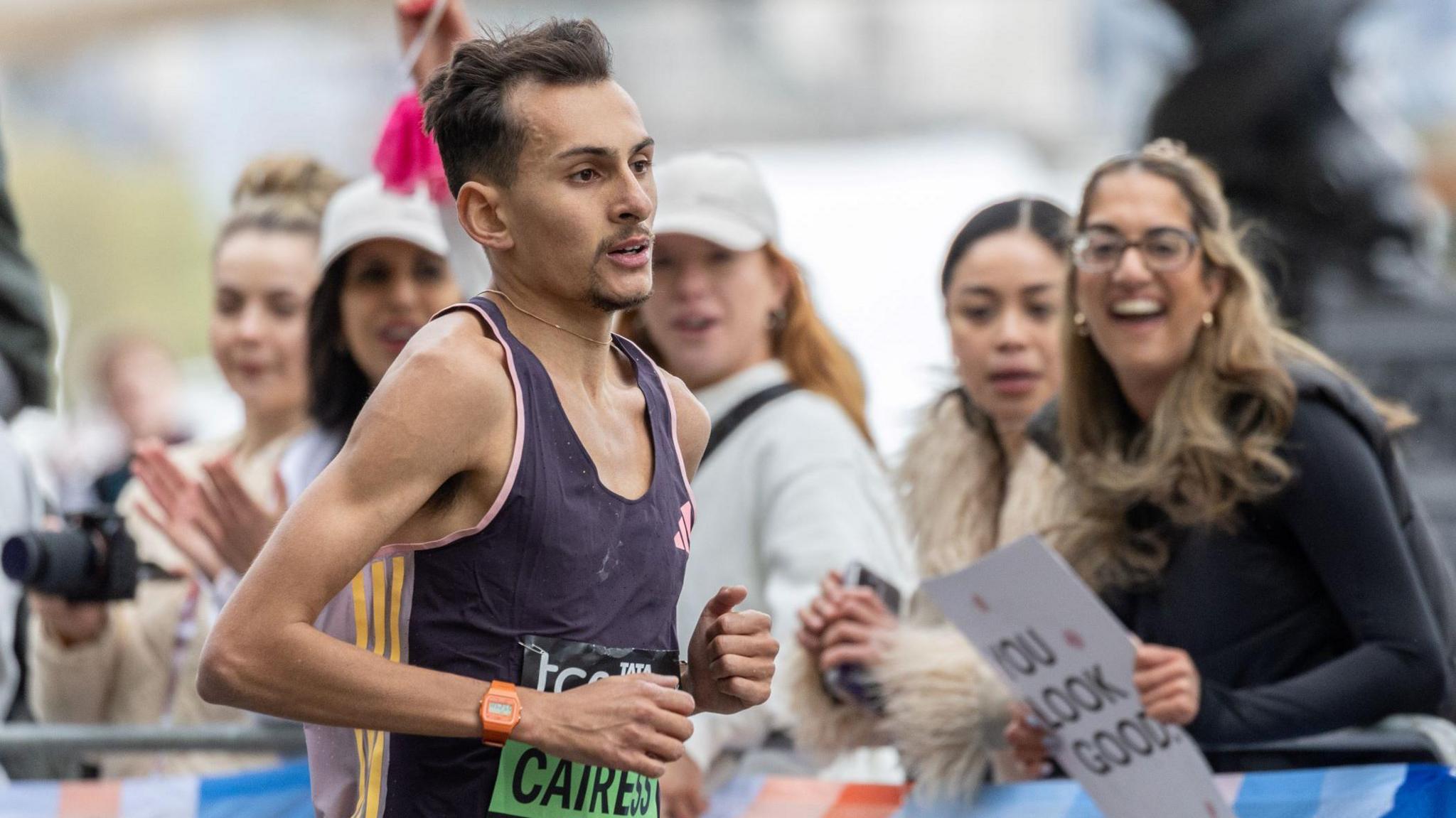 Emile Cairess competes at the 2024 London Marathon
