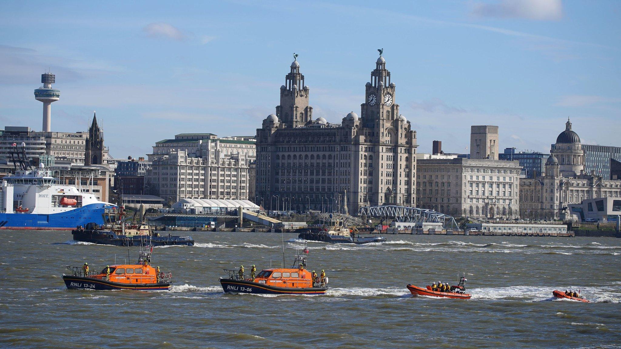 Crews celebrate 200 years of the RNLI