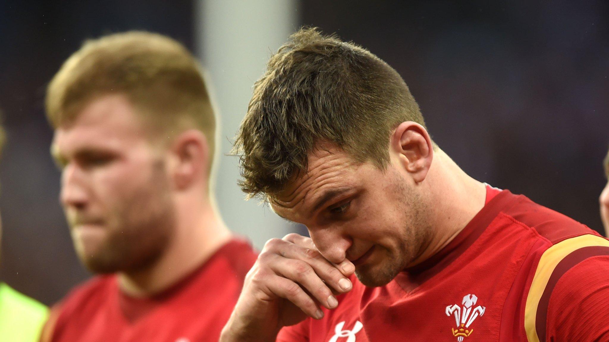 Sam Warburton is dejected after defeat in Paris