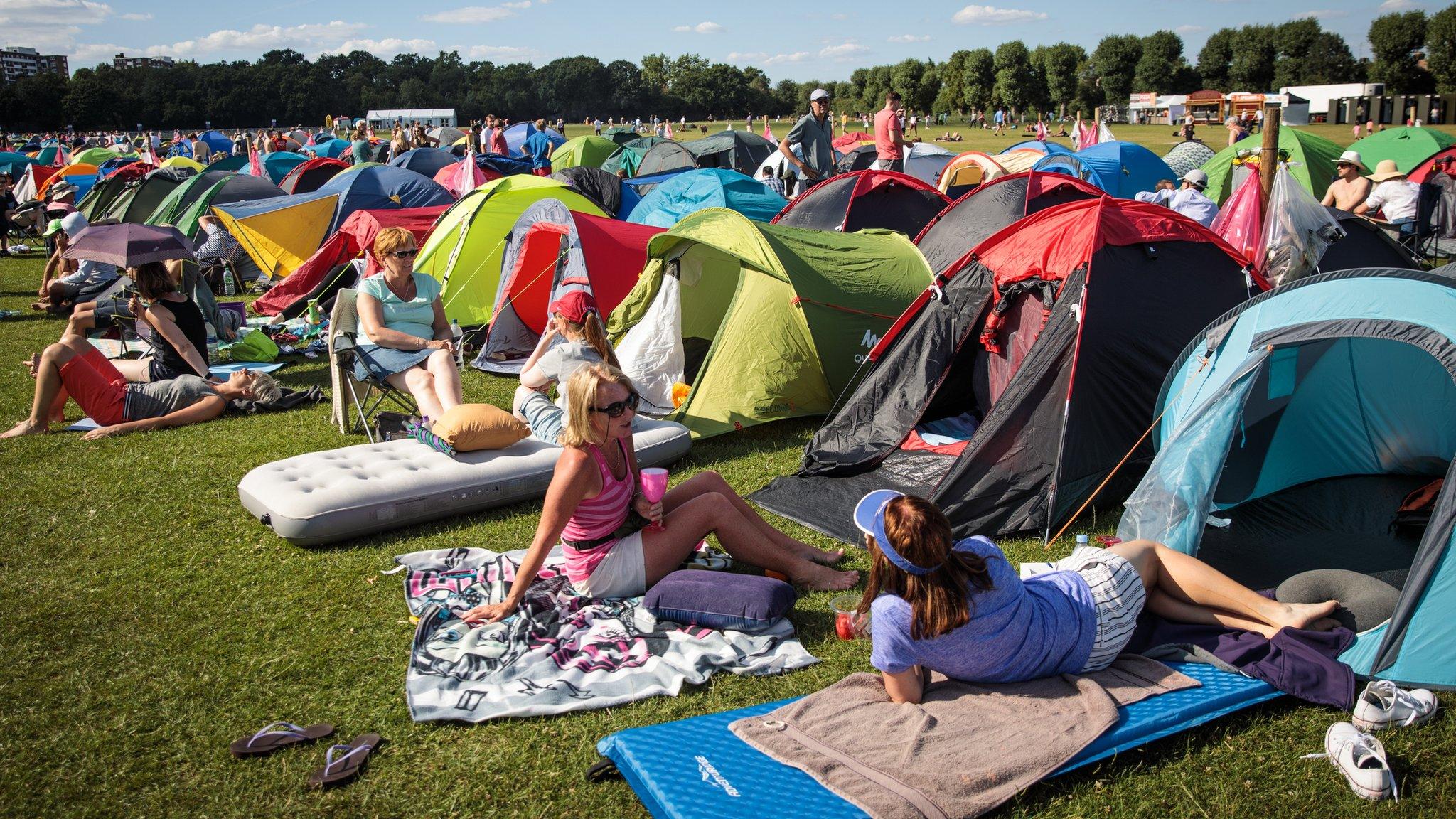 Wimbledon fans