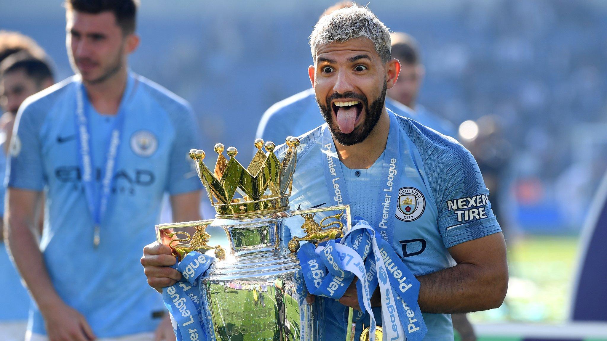 Sergio-Aguero-with-Premier-League-trophy