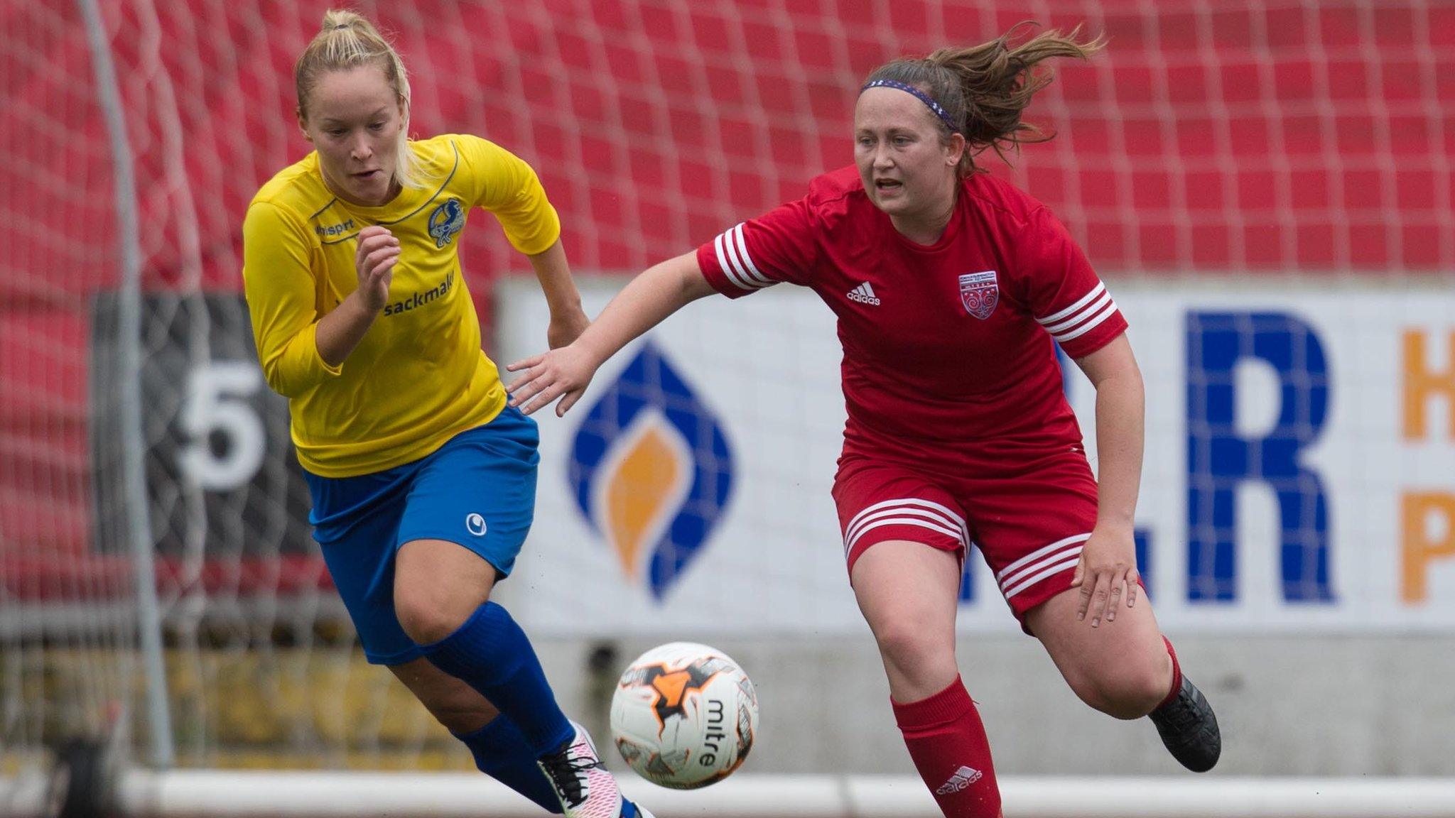 Cumbernauld Colts v Forfar Farmington