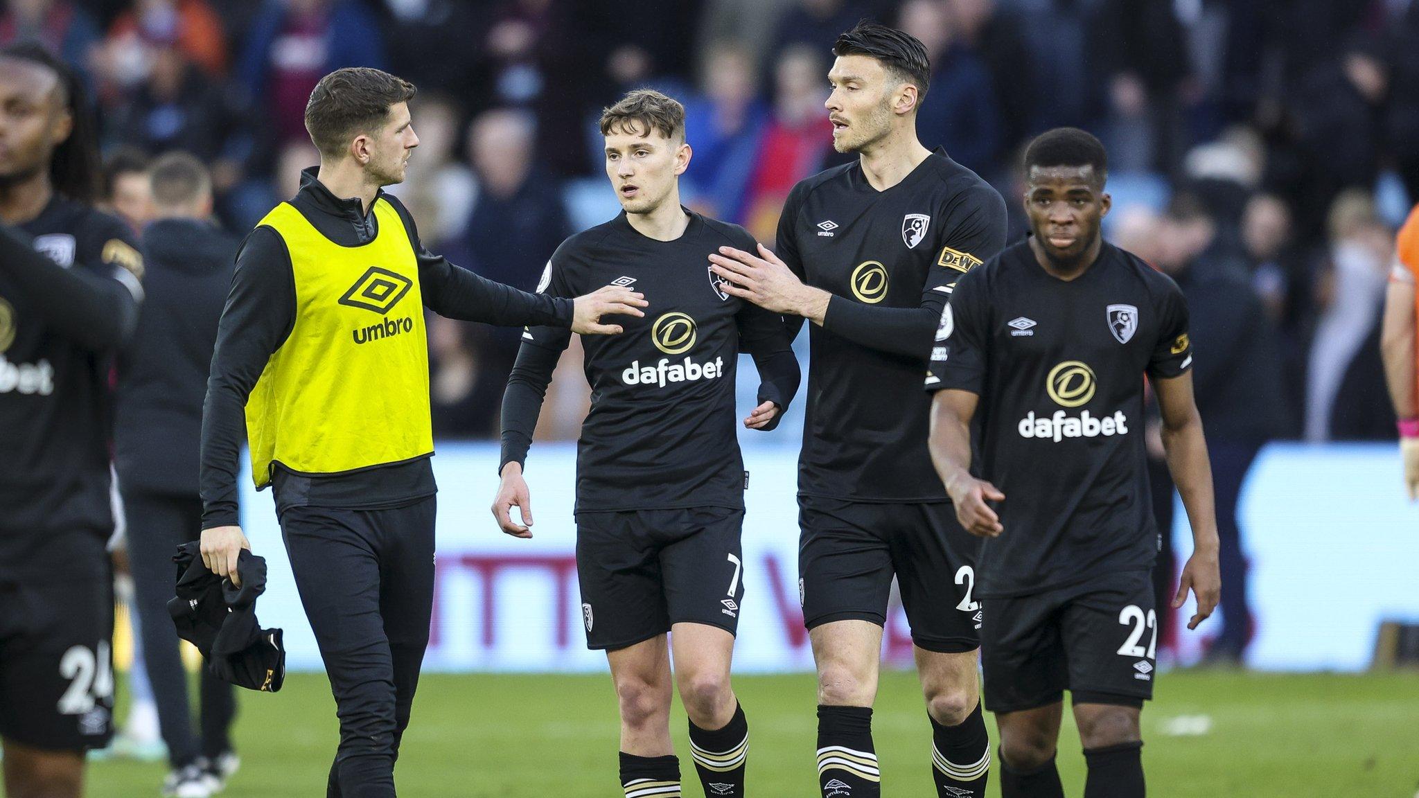 David Brooks with Bournemouth teammates