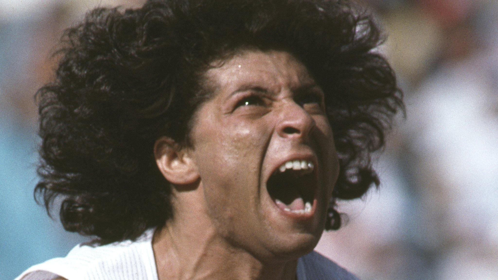 Fatima Whitbread throws javelin at the 1988 Seoul Olympics