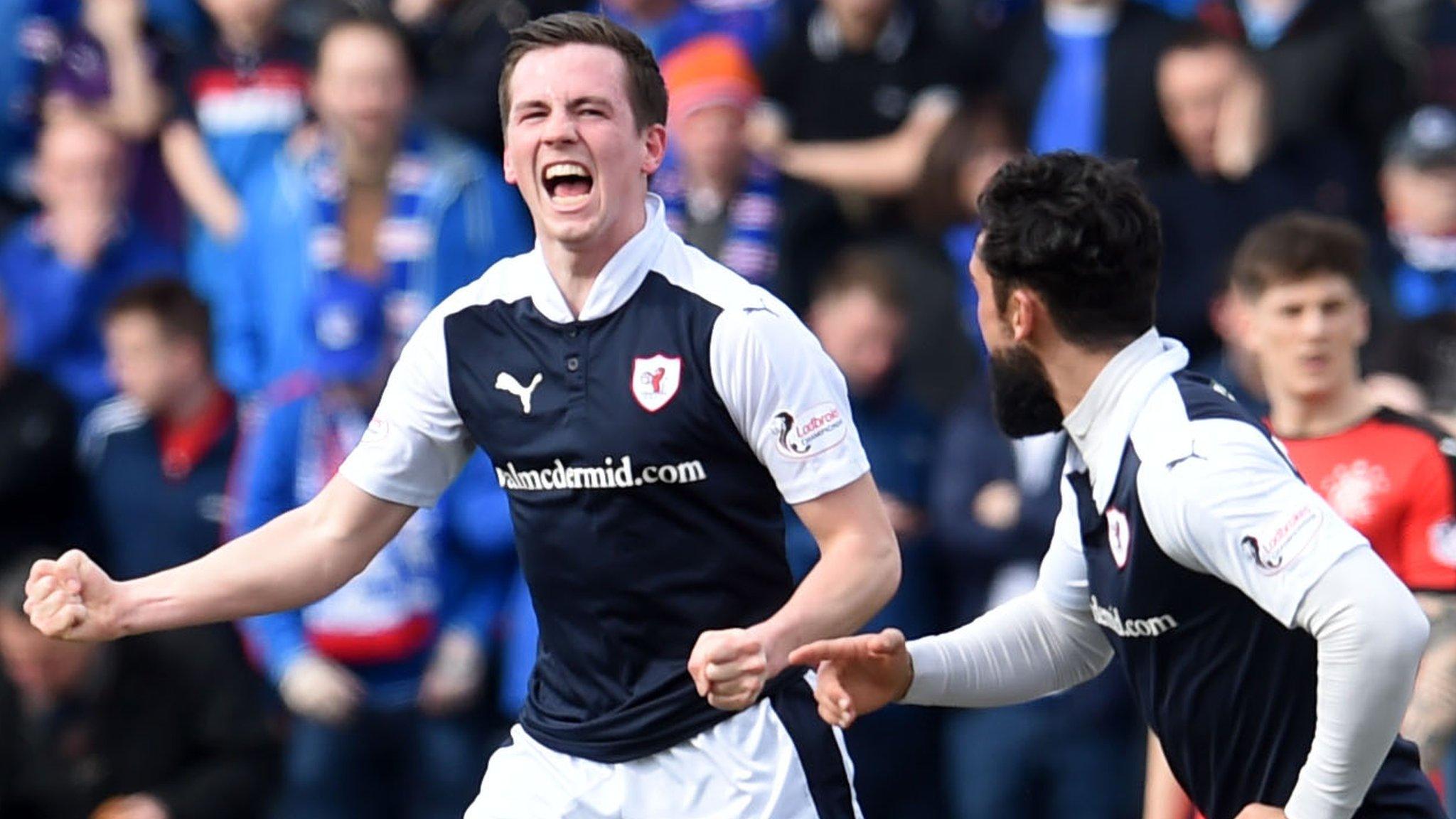 Louis Longridge celebrates for Raith Rovers